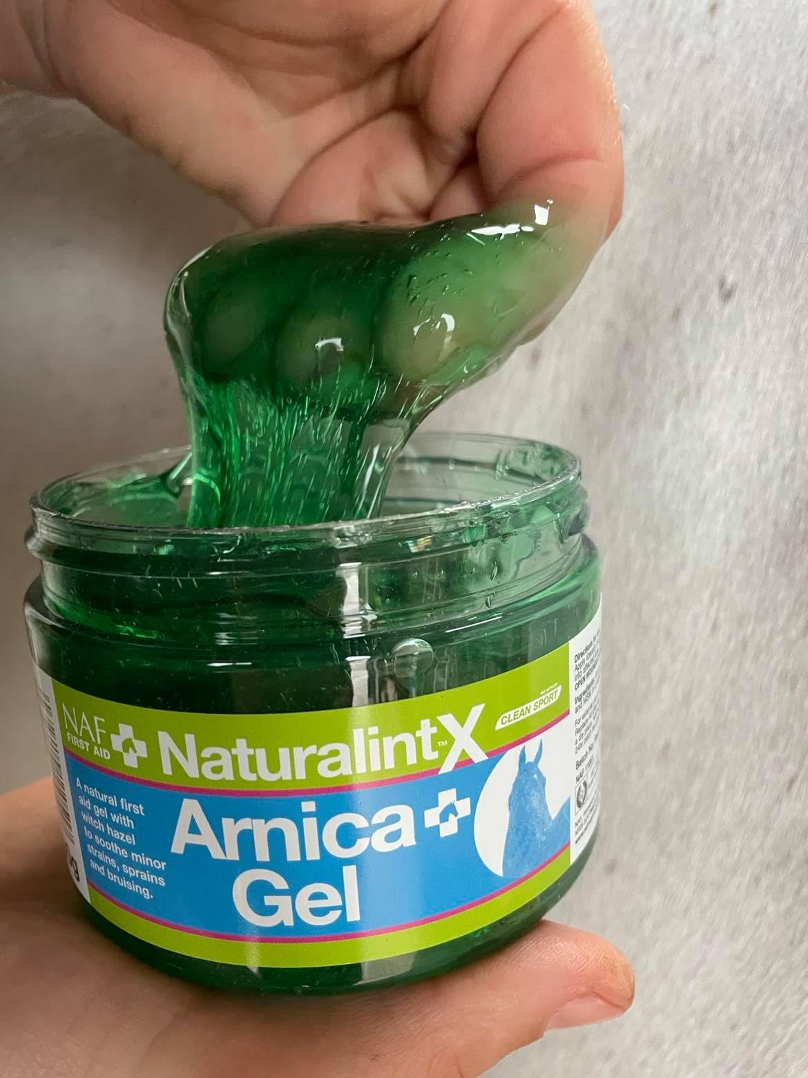 NAF NaturalintX Arnica Gel for Horses - 400g | Fast-Absorbing Muscle & Joint Care