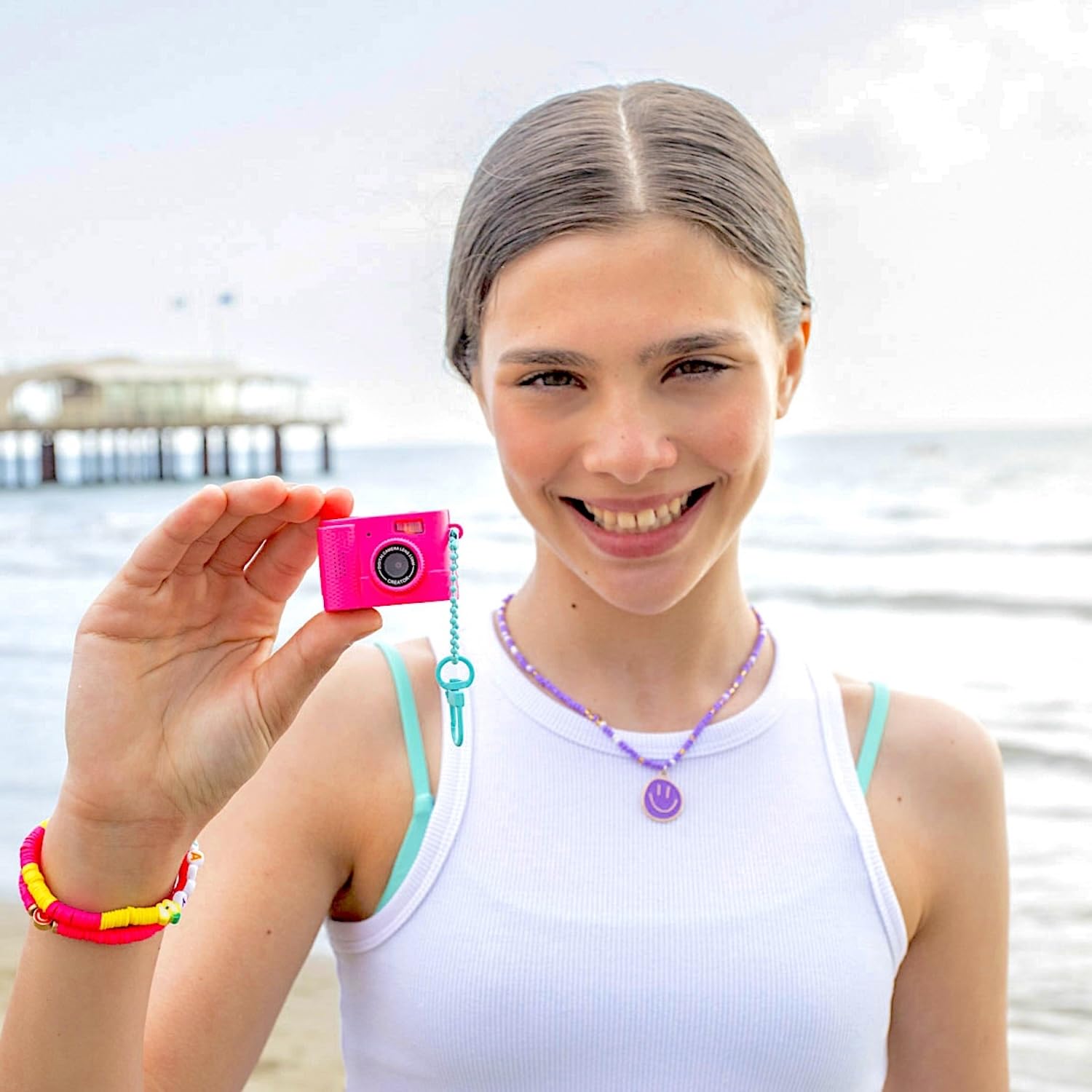 Photo Creator Mini Cam Digital Camera - Keychain Size with 1GB SD Card & 14 Fun Effects 6