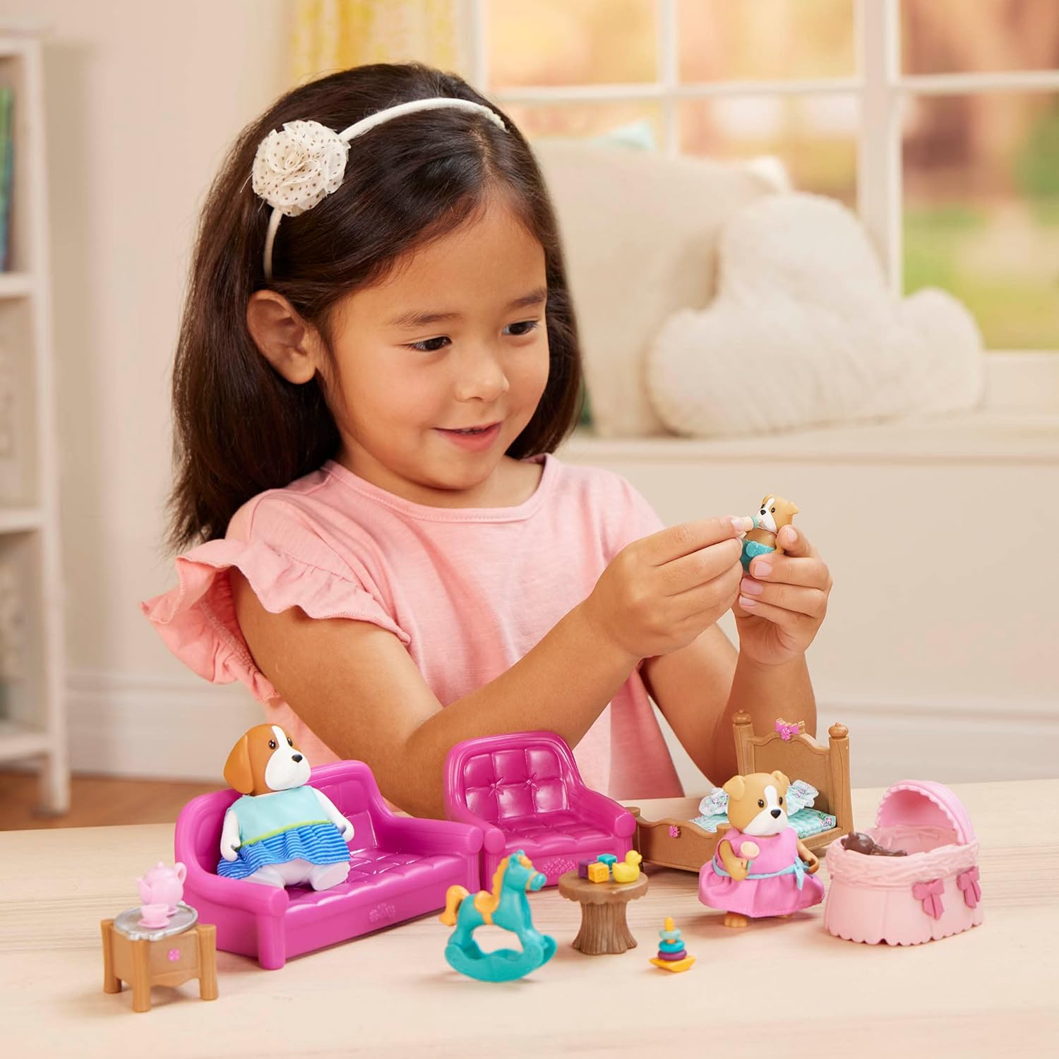 Li'l Woodzeez Living Room & Nursery Playset with 3 Figurines - WZ6823Z