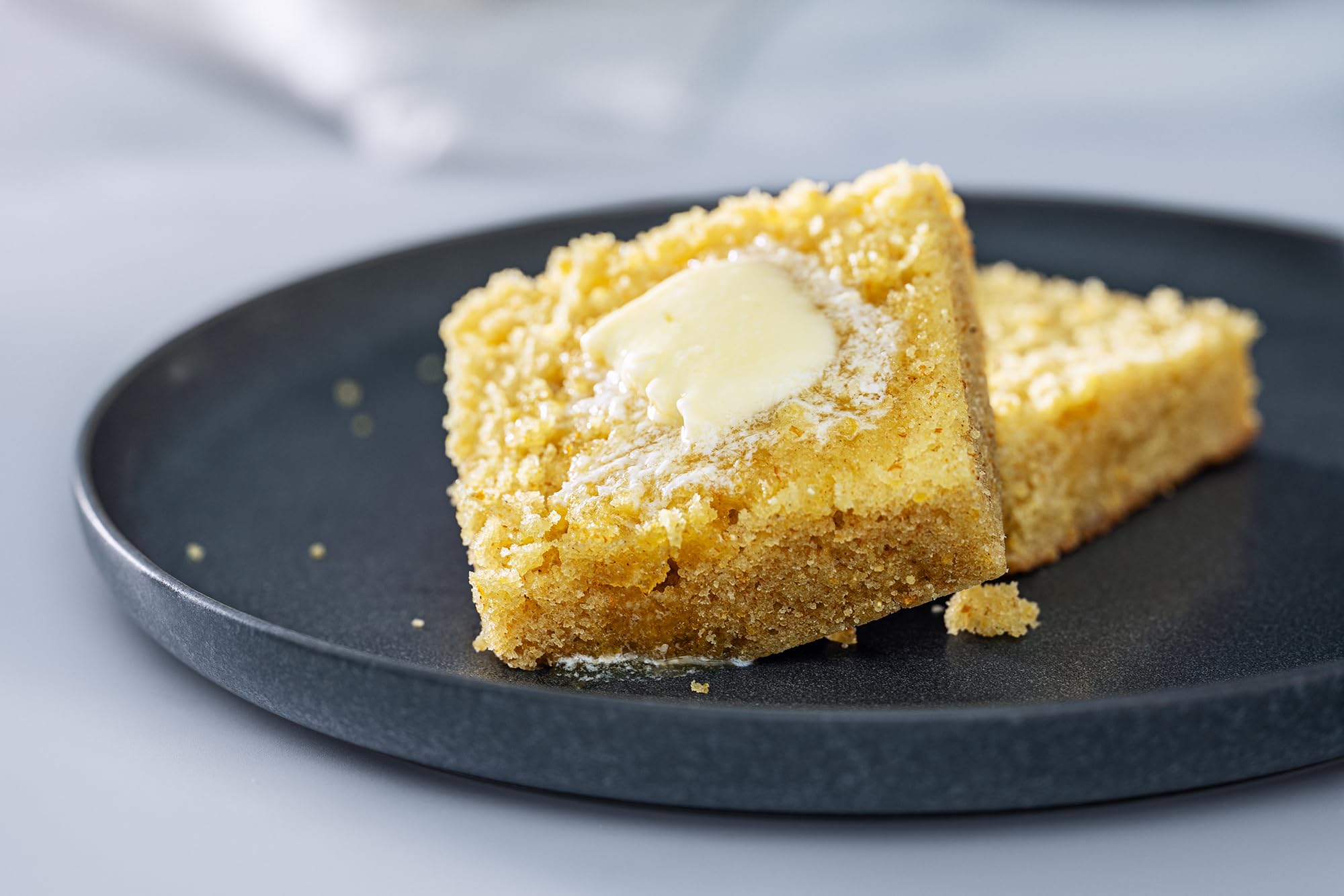 Bob's Red Mill Signature Cornbread Baking Mix, 368g 3