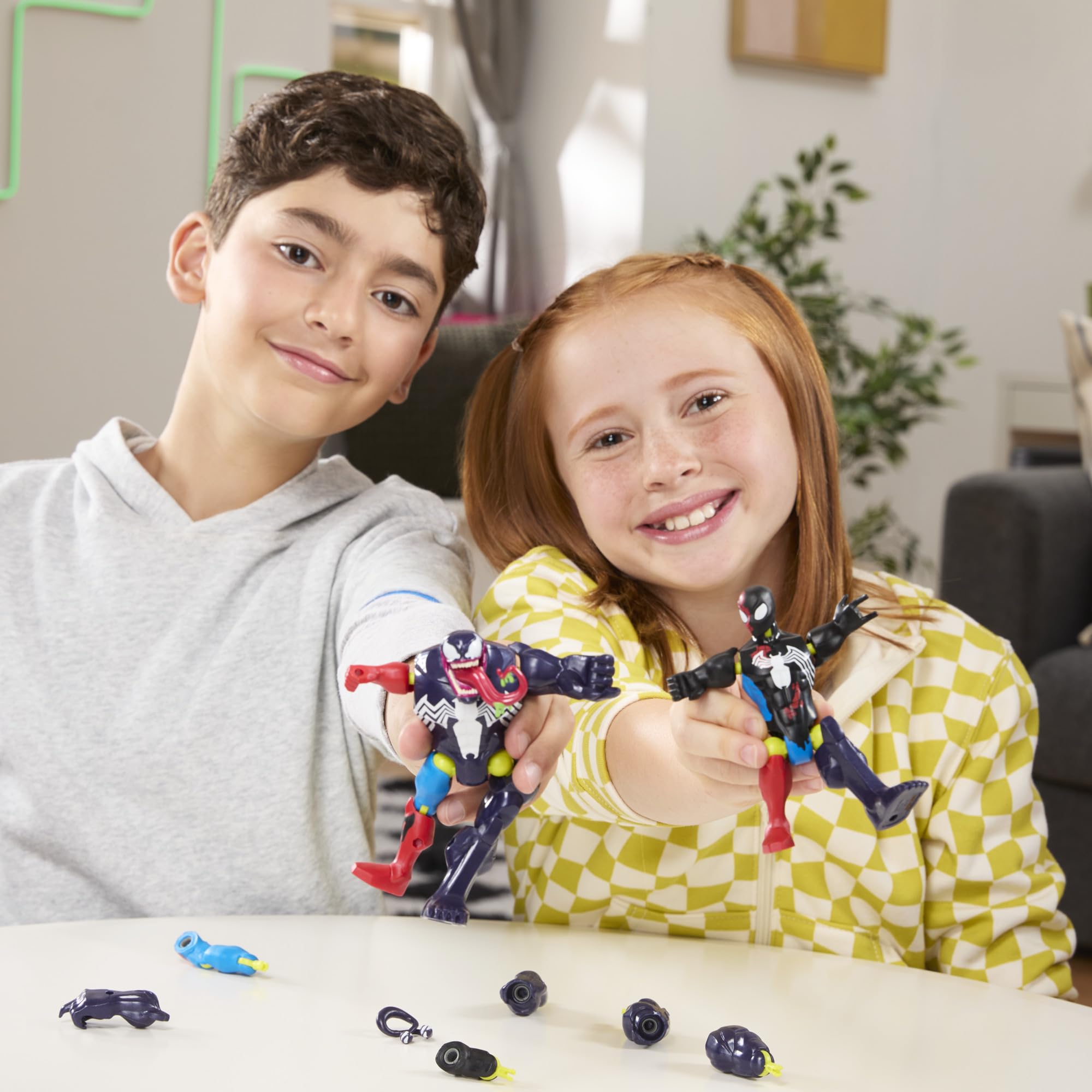 MixMashers Marvel Venom vs. Venomized Spider-Man Action Figure Set - Customizable Super Hero Toys for Kids 3