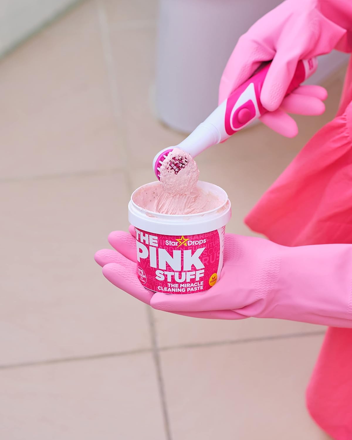 Stardrops – The Pink Stuff Miracle Scrubber Kit mit Elektrowerkzeug und 4 Bürstenköpfen 3