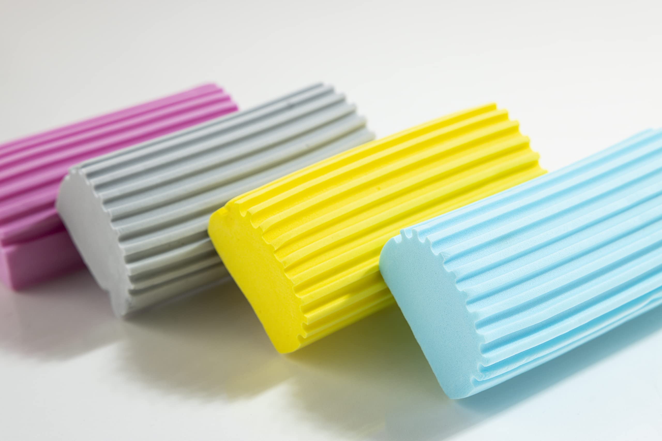 Scrub Daddy Damp Duster - Traps Dust & Debris | Reusable PU Sponge | 150x60x50mm