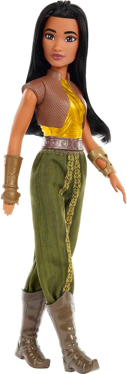 Disney Raya Posable Fashion Doll with Movie-Inspired Outfit and Accessories 3