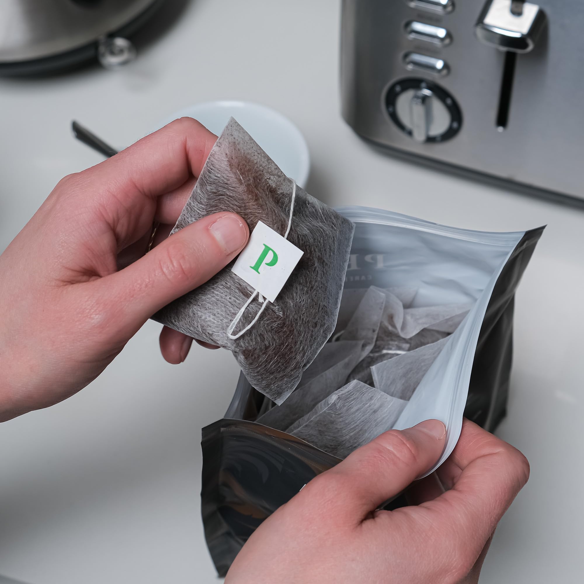 Percol Americano Loose Packed Ground Coffee Bags (80x8g) - Medium Roast Fairtrade Arabica 3