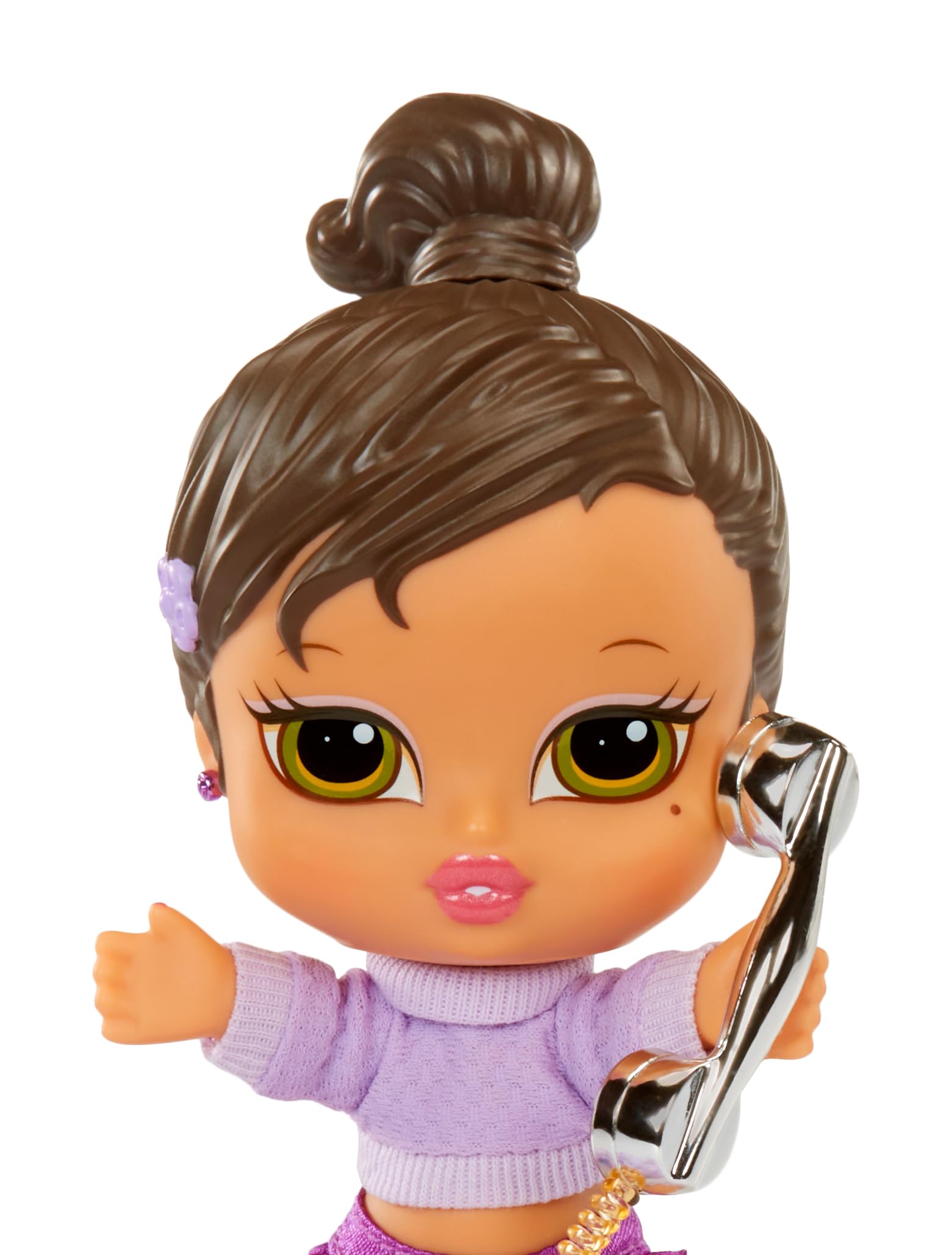 Bratz Babyz Runwayz Doll - Yasmin - Collectible Fashion Doll with Outfit & Accessories 5