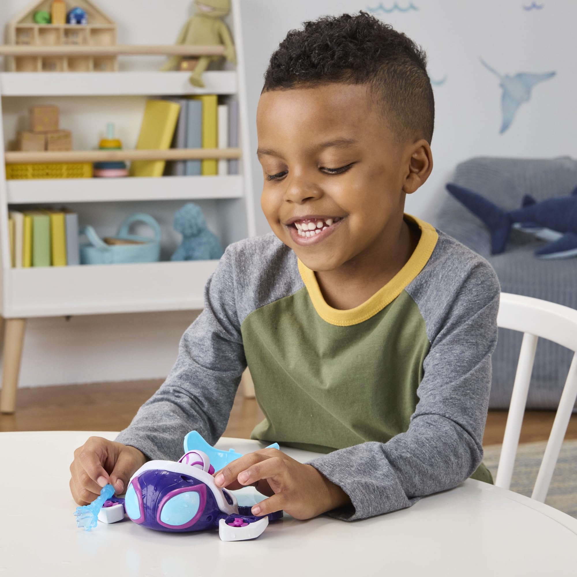 Spidey und seine erstaunlichen Freunde Marvel Water-Webs Ghost Turtle U-Boot-Spielzeug – Farbwechselnde Augen und Actionfigur-Spielset 3