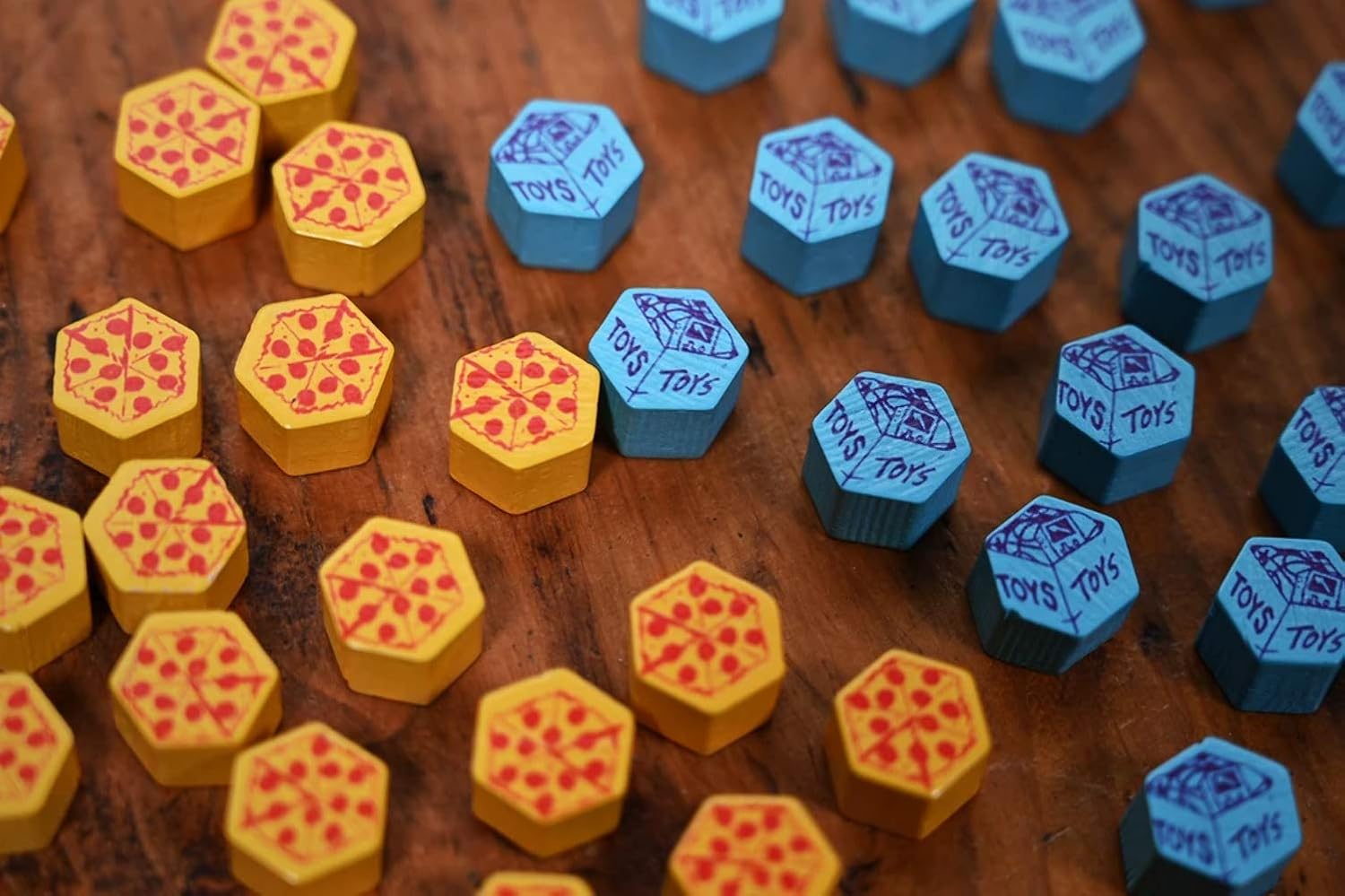 Leder Games Fort Card Game for 2-4 Players 3