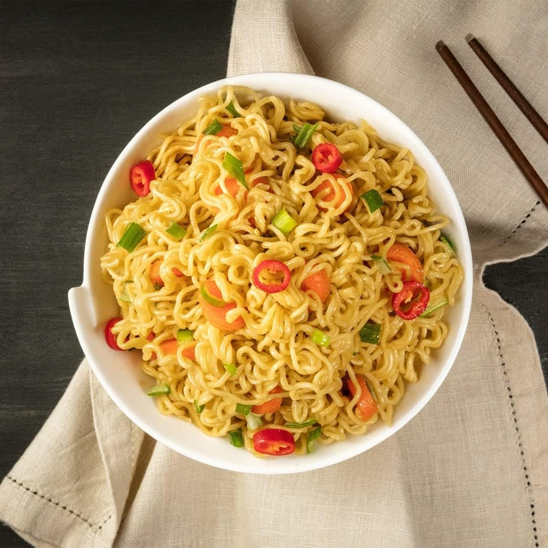 MAMA Hot and Spicy Korean Flavour Udon Noodles, 90g 4