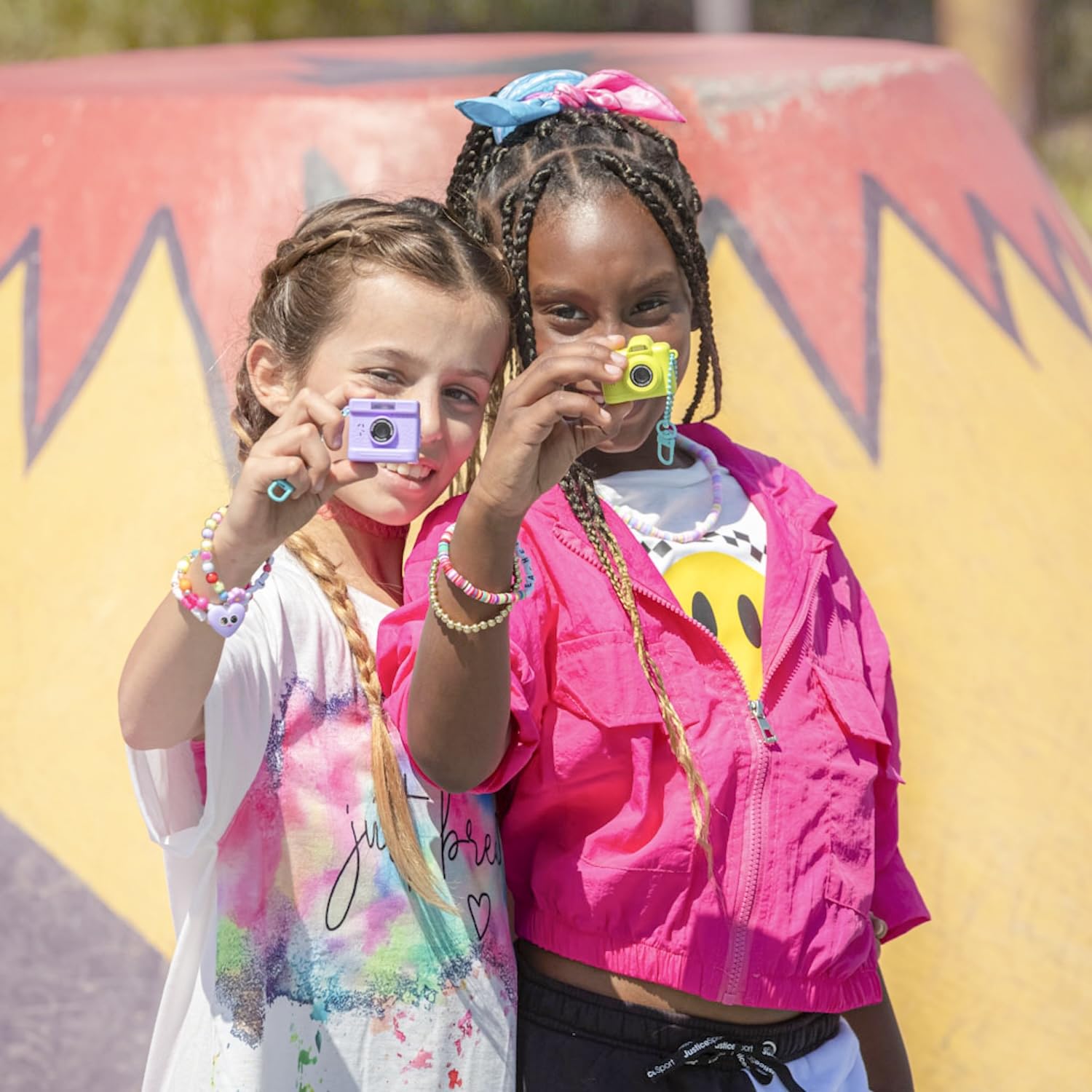 Photo Creator Mini Cam Digital Camera - Keychain Size with 1GB SD Card & 14 Fun Effects 9