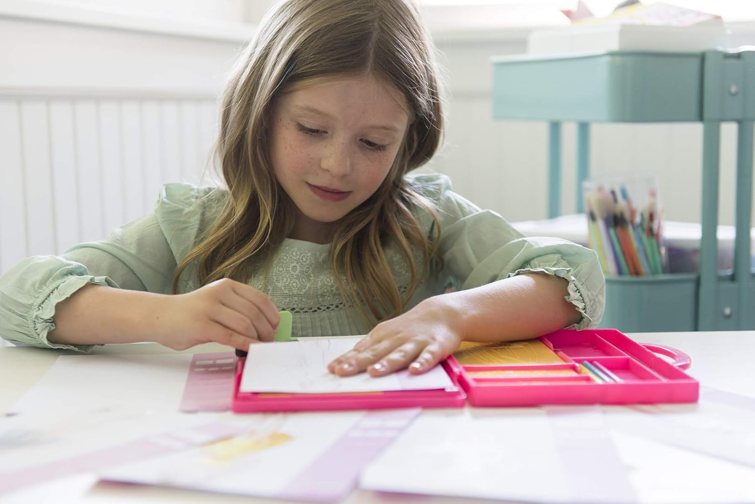 4M My Design Portfolio Fashion Studio Playset - Create 200+ Fashion Styles, Ages 5+ 3