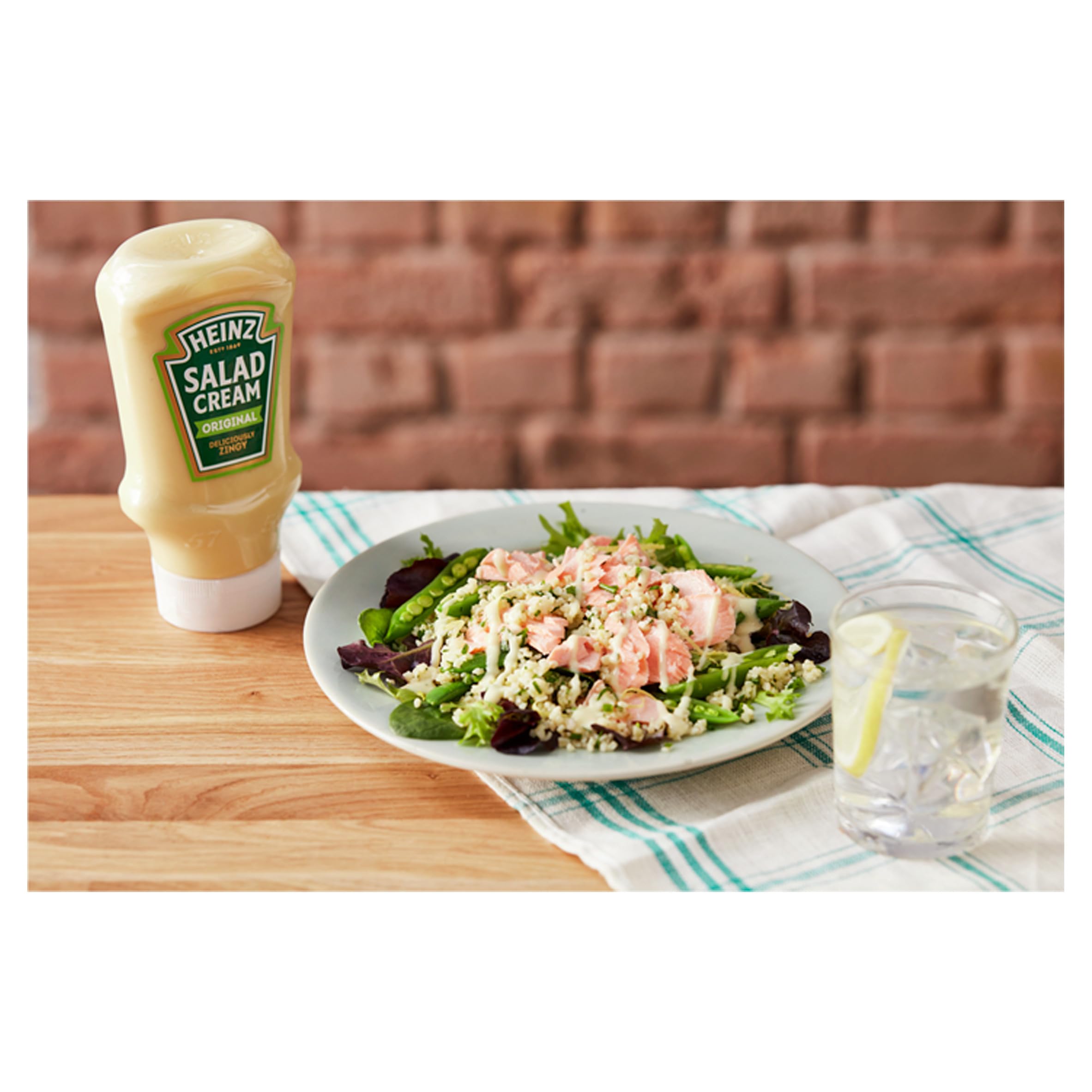 Heinz Salad Cream 570 ml - Tangy Dressing for Sandwiches & Wraps 4