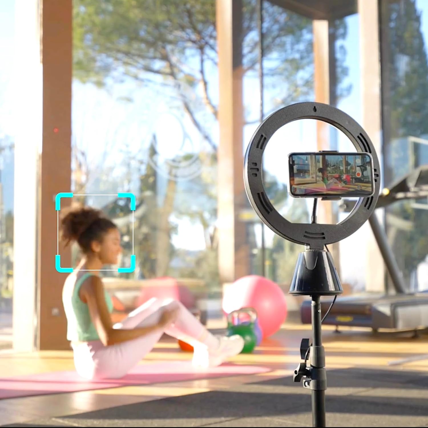 Studio Creator 360 Video Maker Kit - Motion Tracking LED Ring Light with Green Screen 12