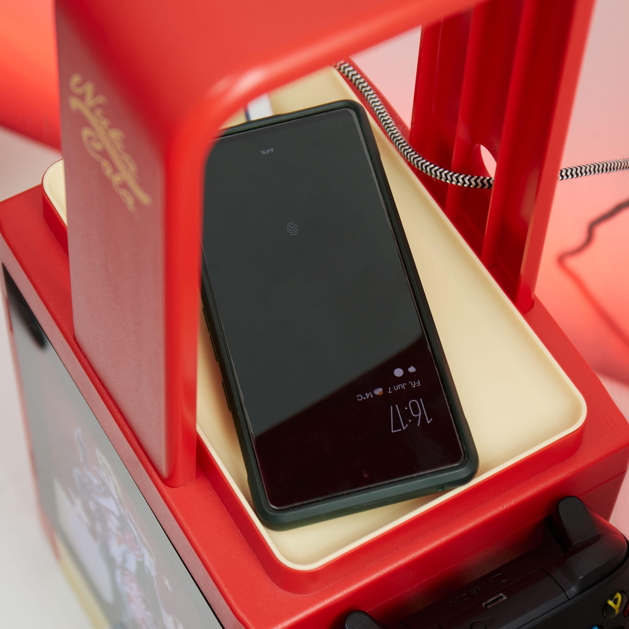 Fallout Nuka Cola LED Light Gaming Locker with Controller Storage by Numskull 11