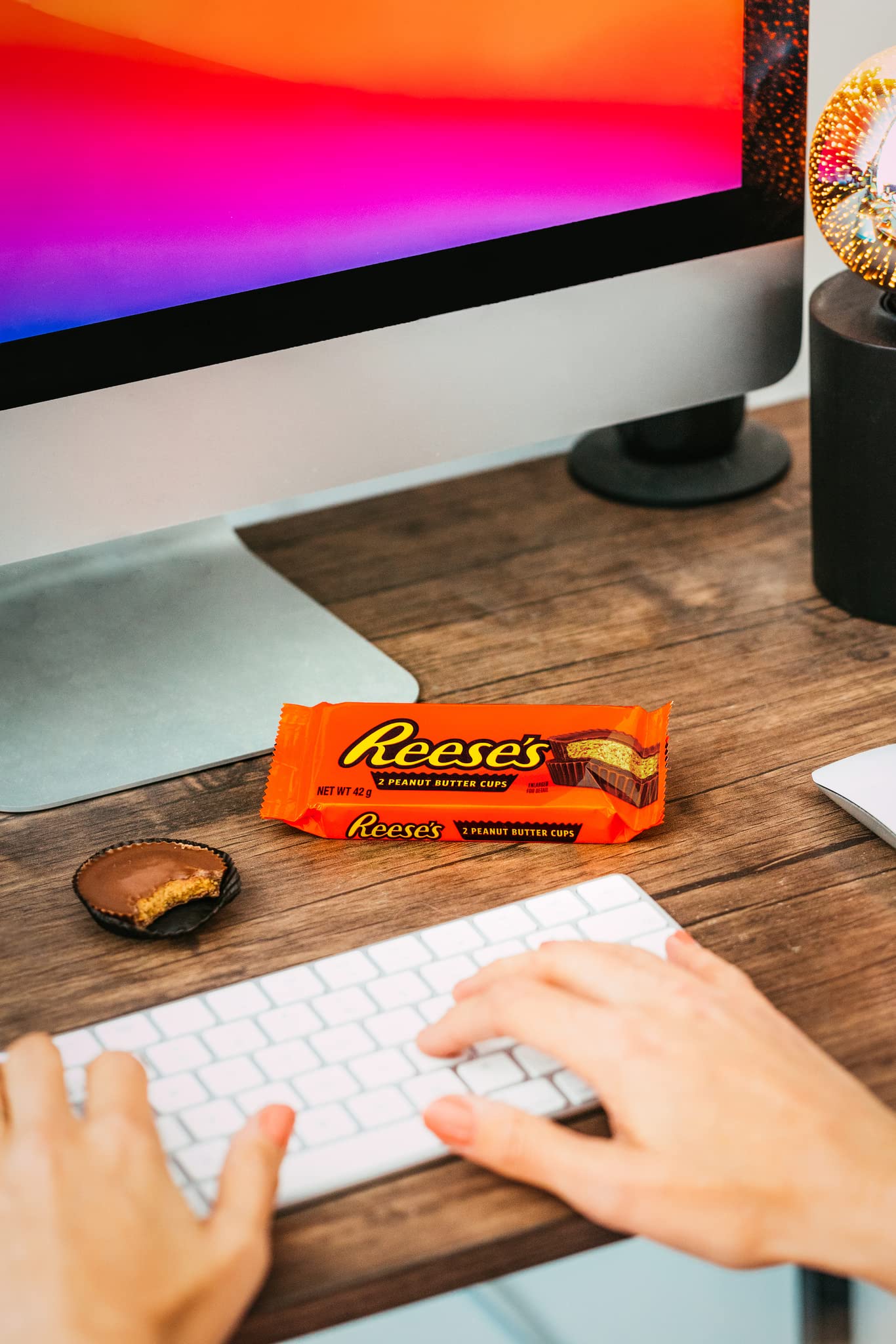 Reese's Peanut Butter Cups Milk Chocolate Candy Pack of 36 x 42g 4