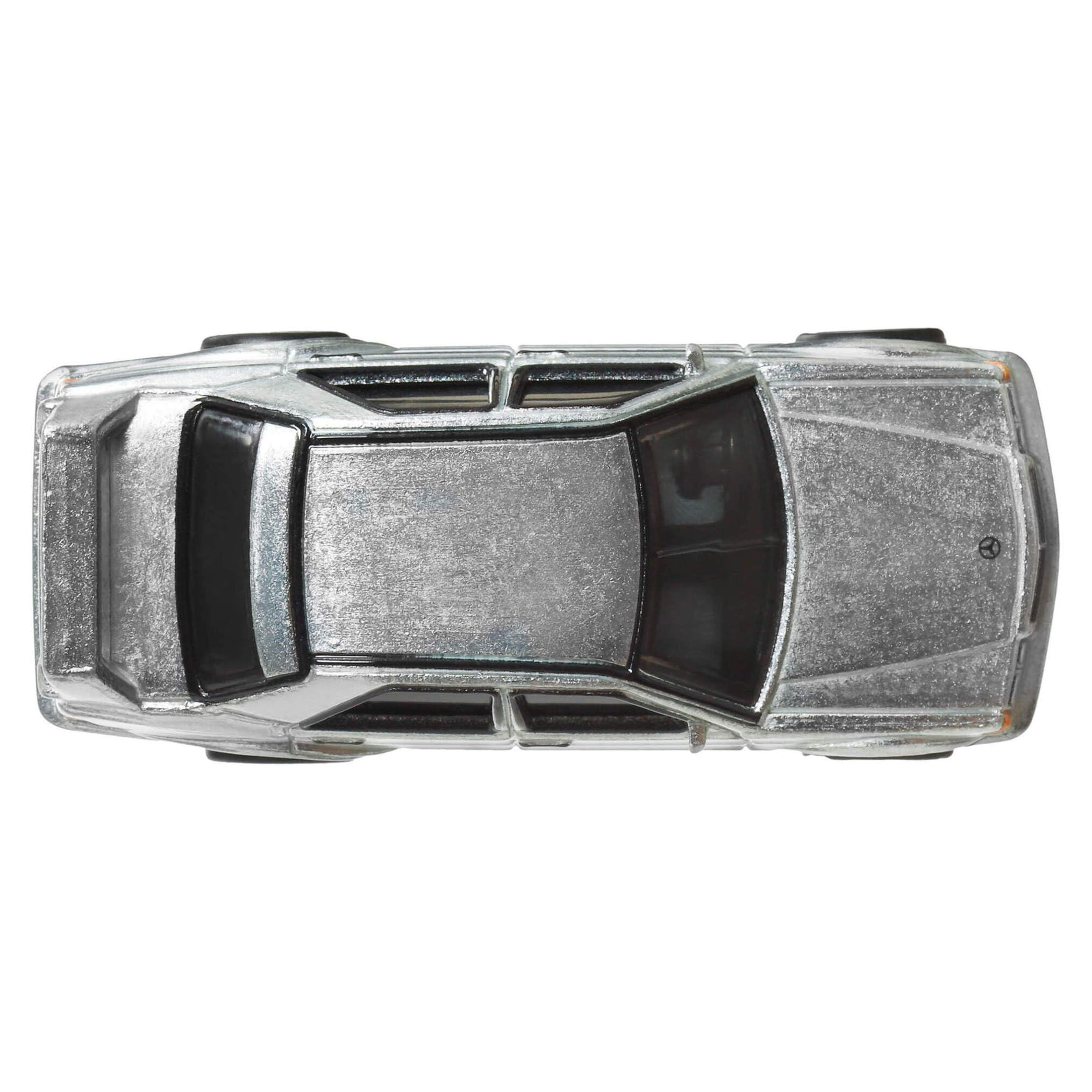 Hot Wheels Premium Mercedes-Benz 190E - Car Culture Circuit Legends 1:64 Scale Die-Cast Vehicle 5