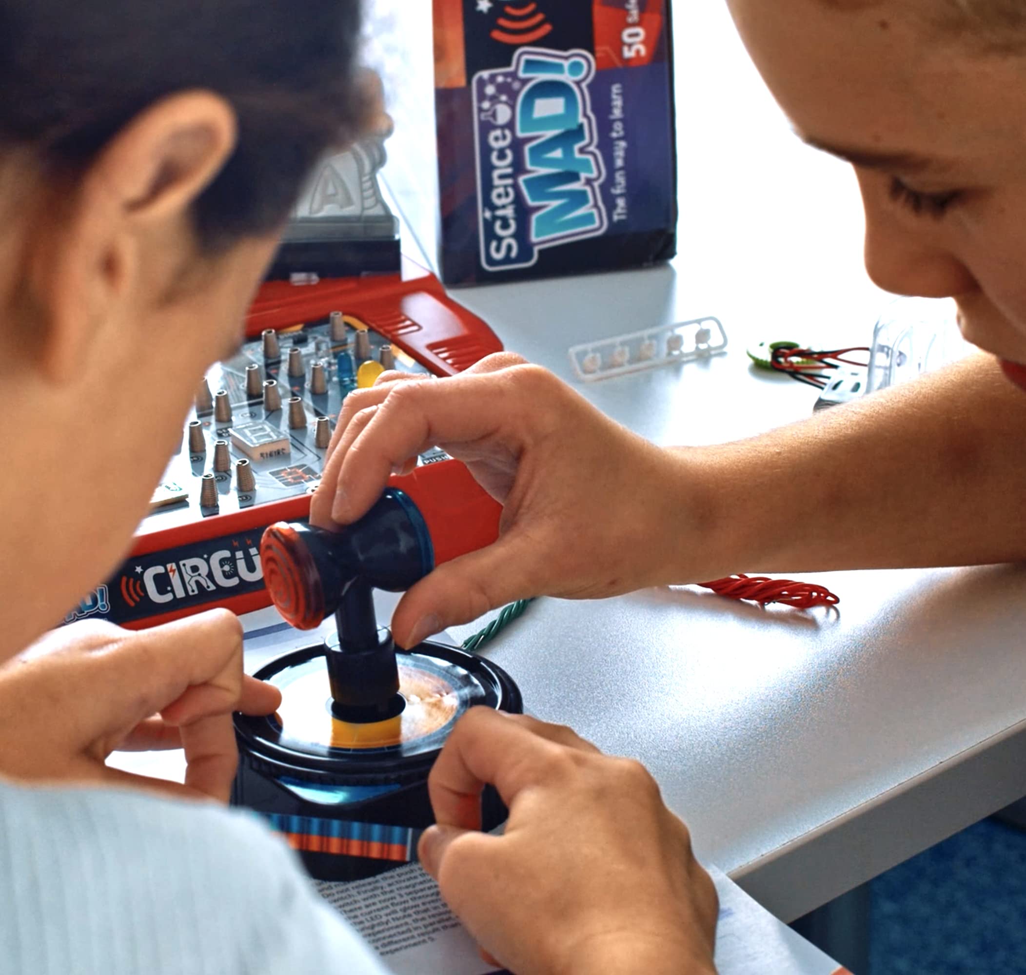 Science Mad Circuit Lab for Kids - 50 Experiments STEM Electronics Kit for Ages 8+ 3