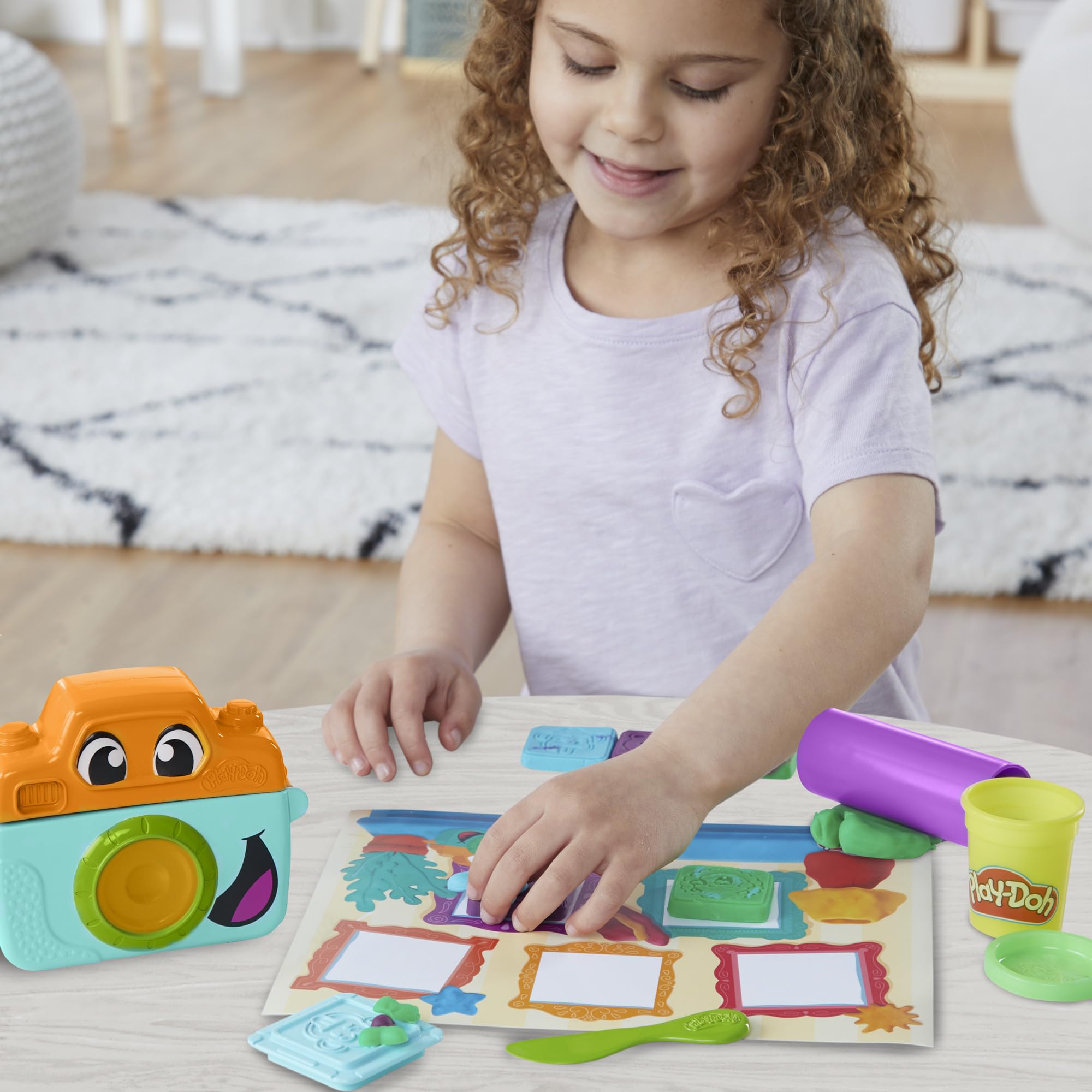 Play-Doh Photo Fun Spielzeugkamera-Starterset – Tiergesichter zum Drücken und Stempeln, für Kinder ab 2 Jahren 7