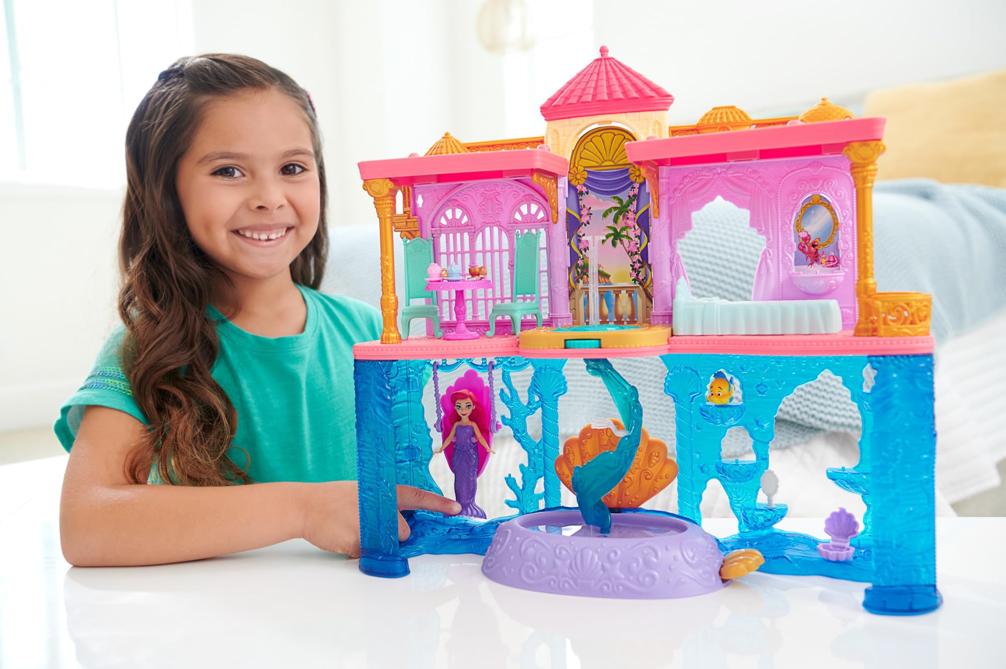 Disney Princess Arielle, stapelbares Puppenhaus-Spielset mit Schloss, Puppe und Fabius-Figur 8