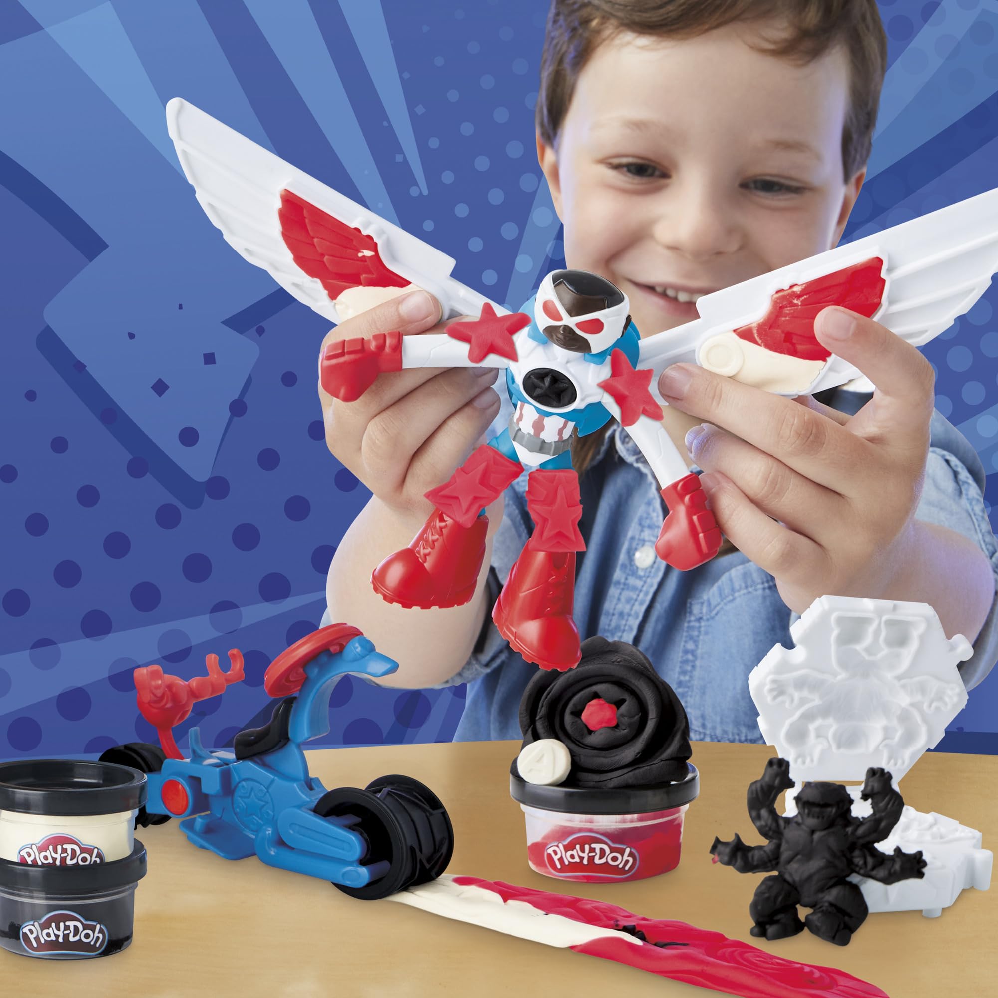 Play-Doh Marvel Captain America Moto-Slicer Spielset – Biegsame Figur, Motorradwerkzeug und 3 Wannen, ab 4 Jahren 8