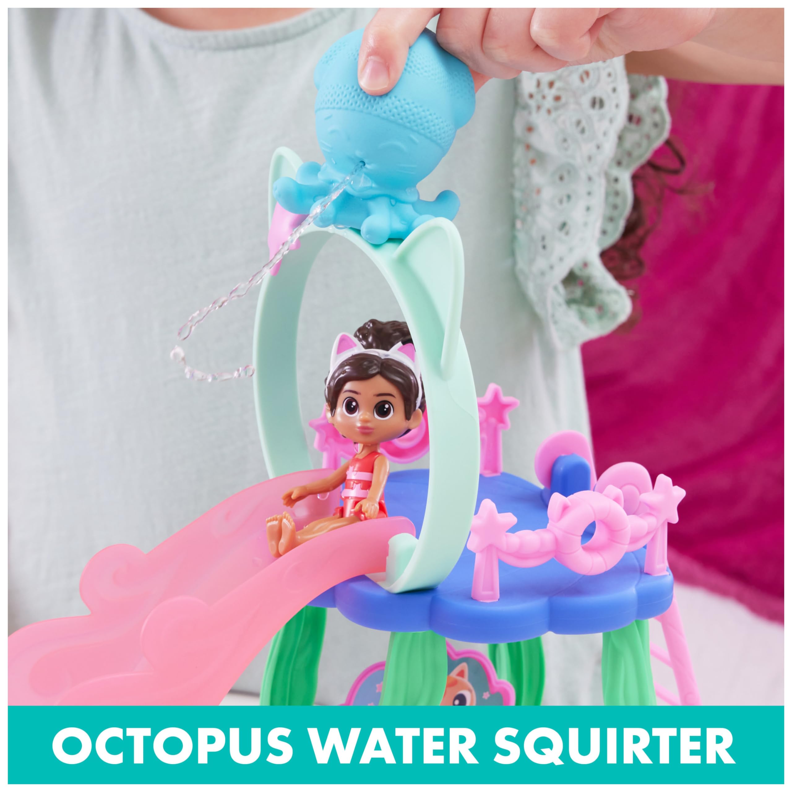 Gabby’s Dollhouse, Purr-ific Pool Playset with Gabby and MerCat Figures, Colour-Changing Mermaid Tails and Pool Accessories Kids’ Toys for Ages 3 and Up 5