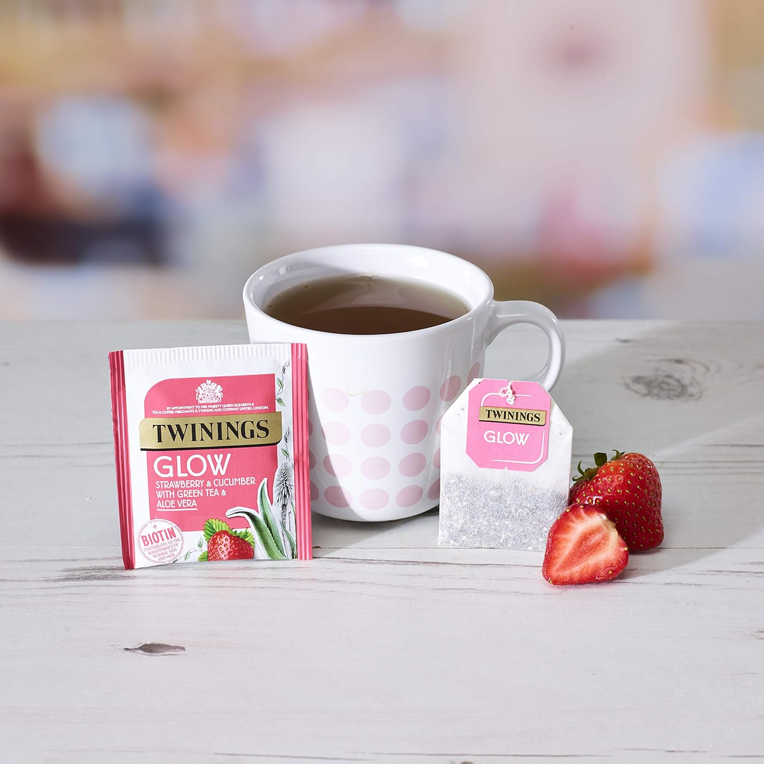 Twinings Superblends Glow Kräutertee mit Erdbeere, Gurke, grünem Tee und Aloe Vera (80 Teebeutel) 3
