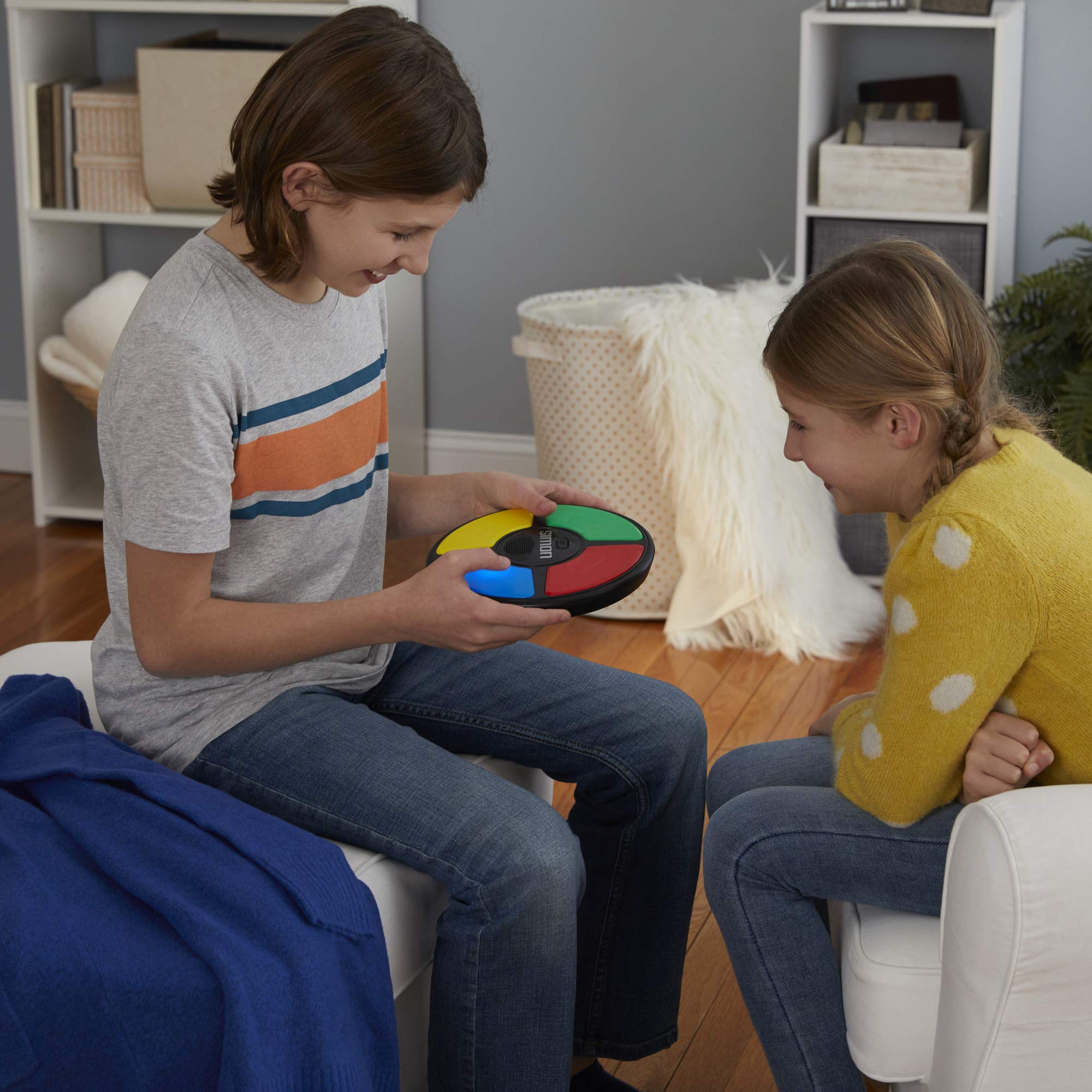 Simon Electronic Memory Game - Handheld Light and Sound Challenge for Kids 8+ 4