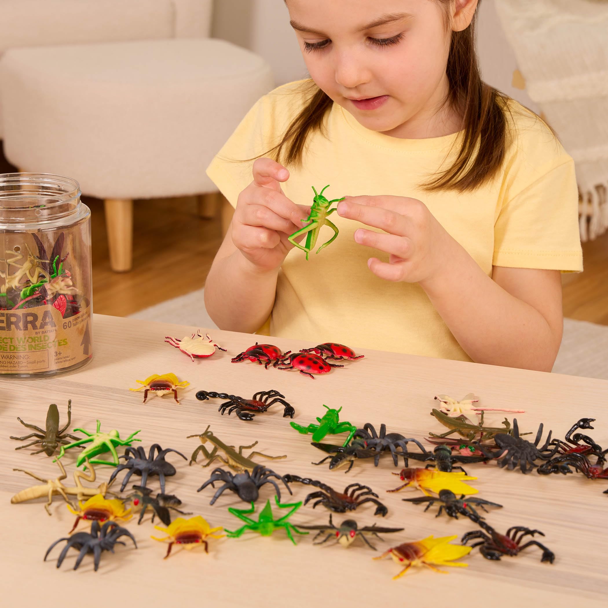 Terra by Battat Insect World - 60-Piece Miniature Insect and Animal Figurine Set for Kids 9