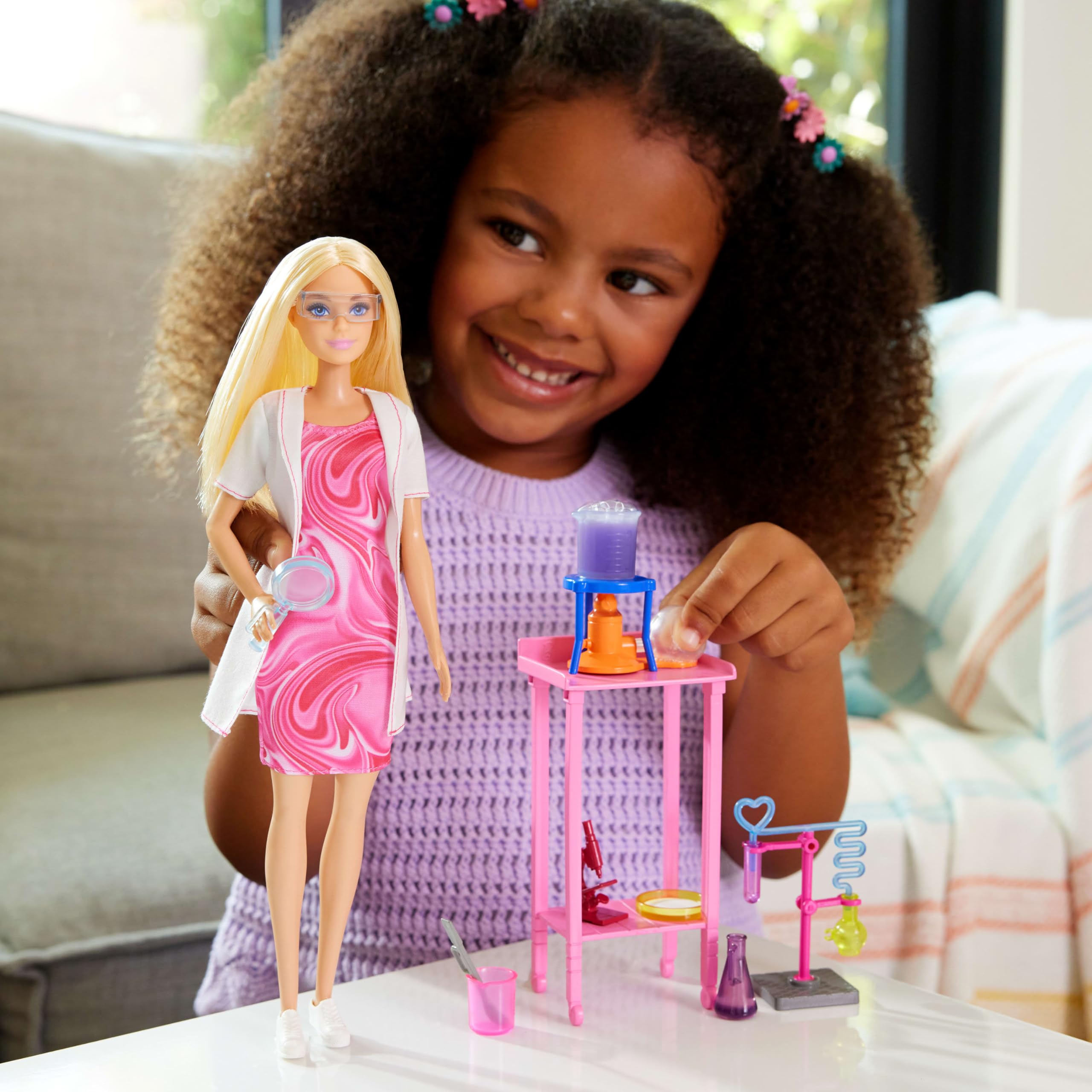 Barbie Scientist Doll & Accessories Playset - Color-Change Lab Experiments for Kids 3+ 5