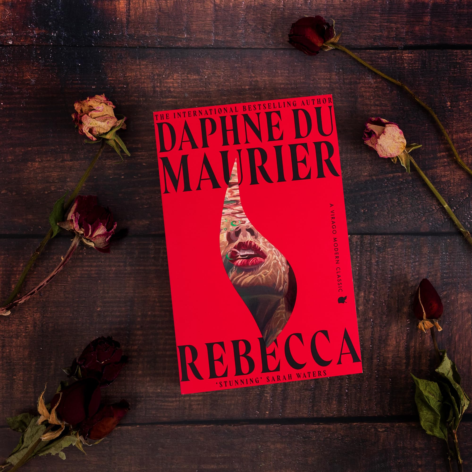 Virago Rebecca by Daphne du Maurier - Iconic Masterpiece of Jealousy and Obsession | Paperback