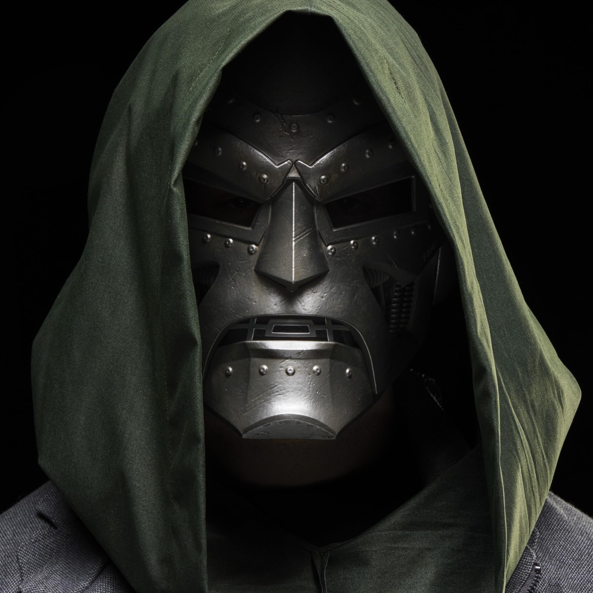 Hasbro Marvel Legends Series Doctor Doom Premium Roleplay Helmet 7