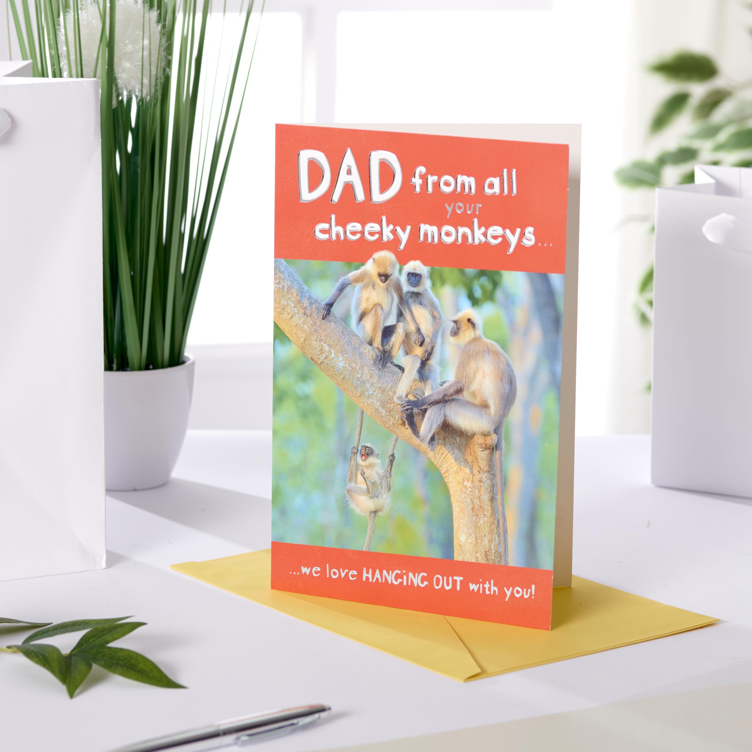 UK Greetings Father's Day Card for Dad/Grandad | Monkey Design | 14.9 x 22.9 cm 3