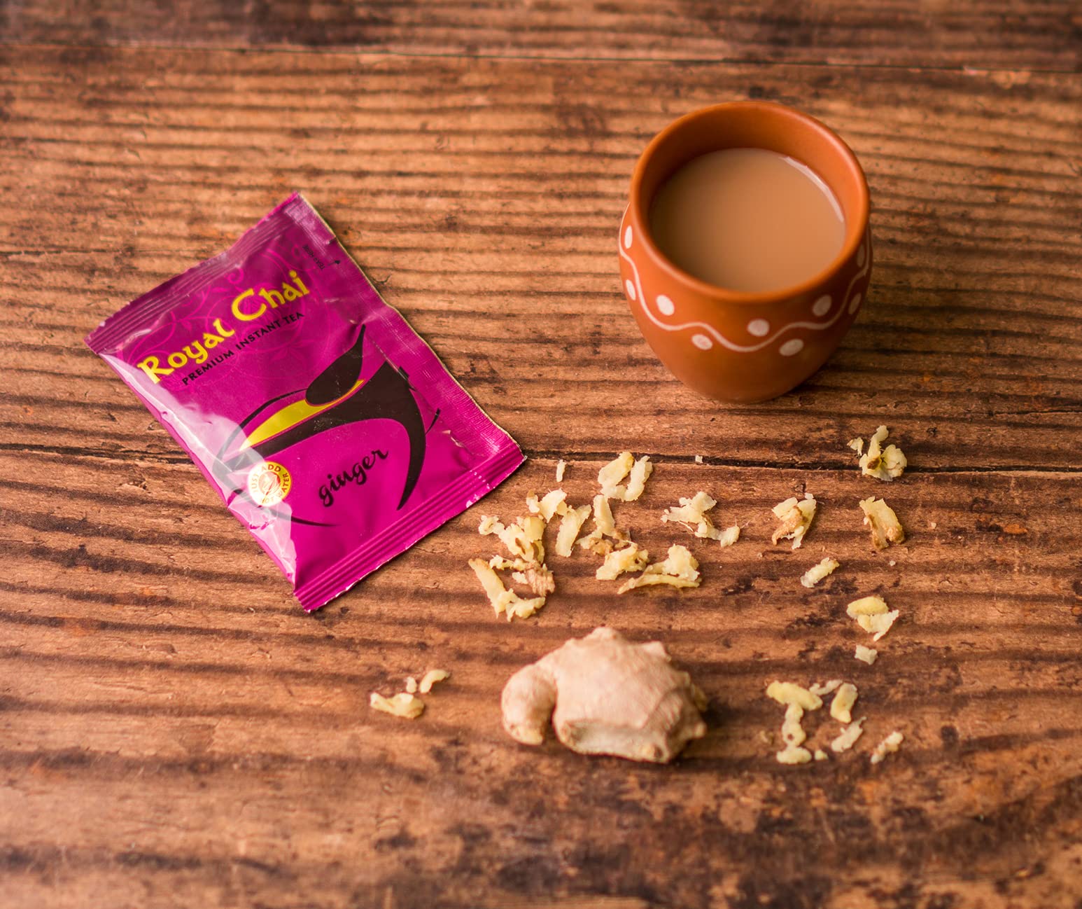 Royal Chai Premium Ginger Instant Indian Tea Unsweetened - 10 Sachets (180g) 3