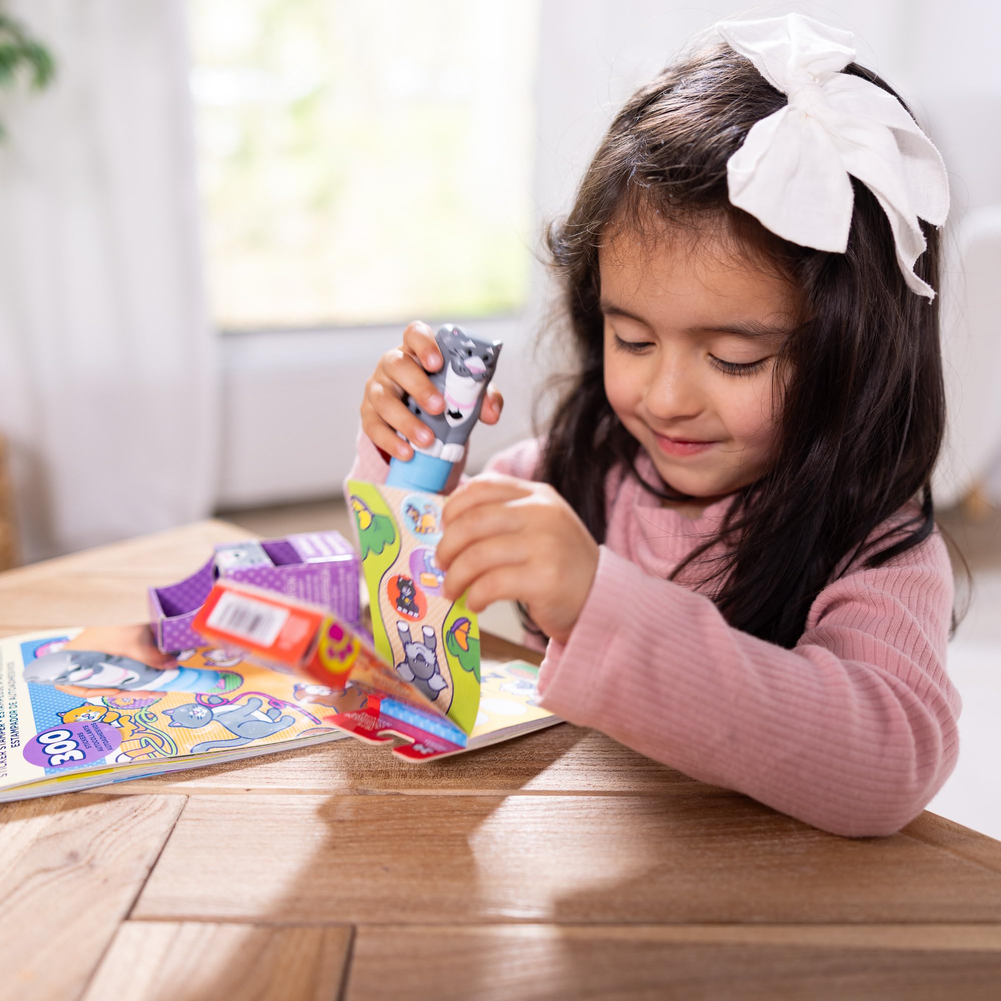 Melissa & Doug Sticker WOW! Cat Bundle with 500 Stickers and 2 Activity Pads 6