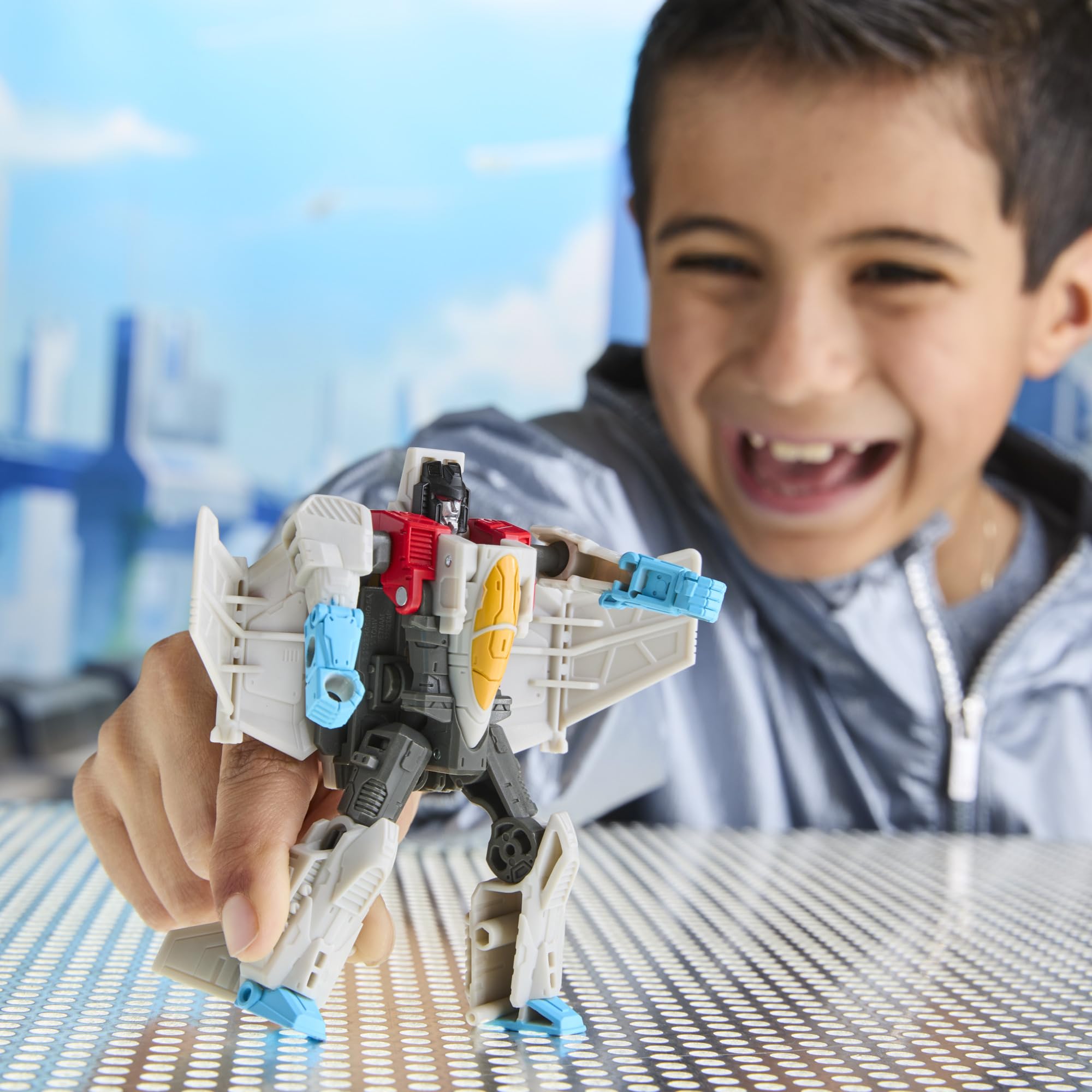 Transformers CYBERWORLD Cyber Changers Starscream Action Figure | 10 cm Robot | 4-Step Conversion 4