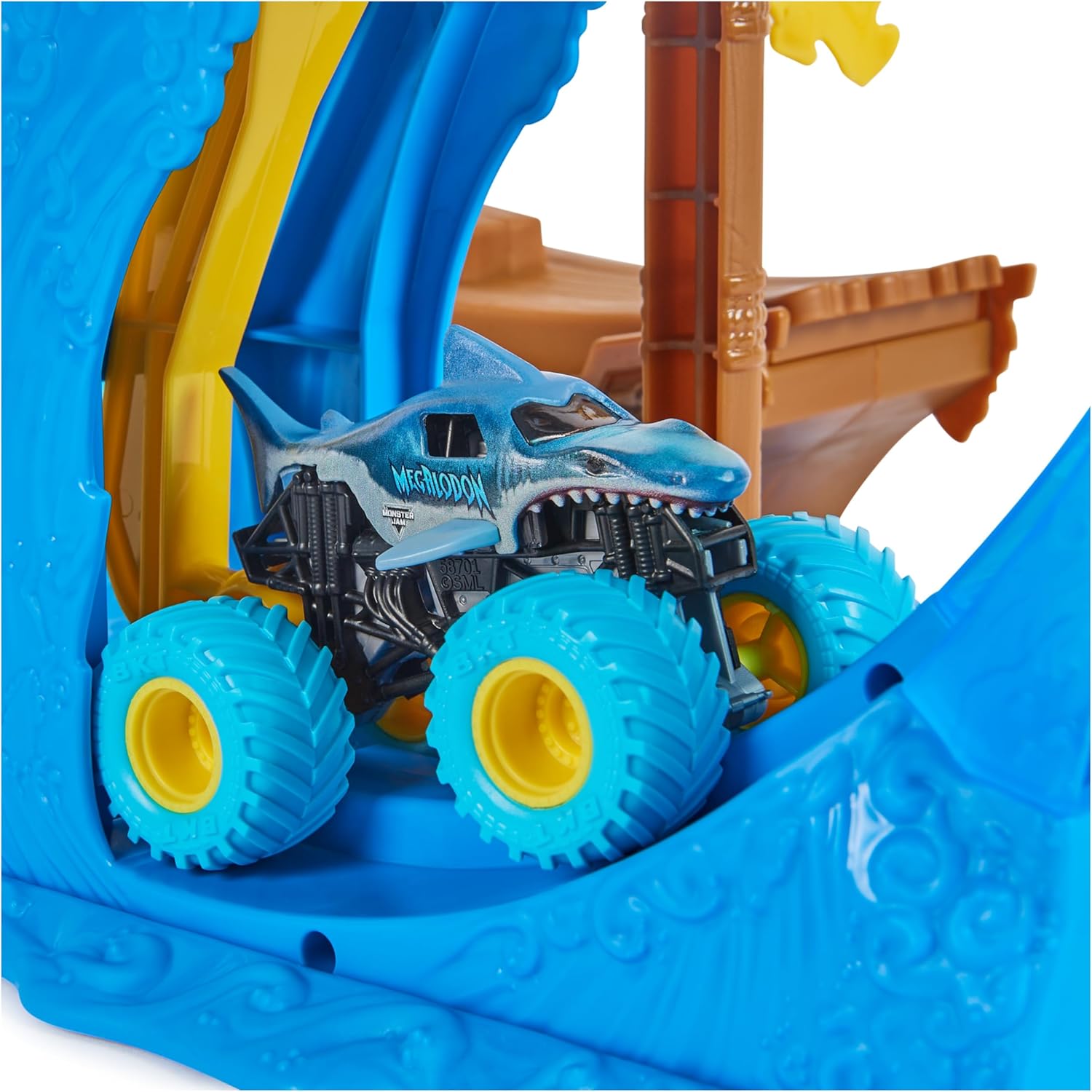 Monster Jam Megalodon Loop of Doom Stunt Playset - 1:64 Scale with Exclusive Die-Cast Truck 5