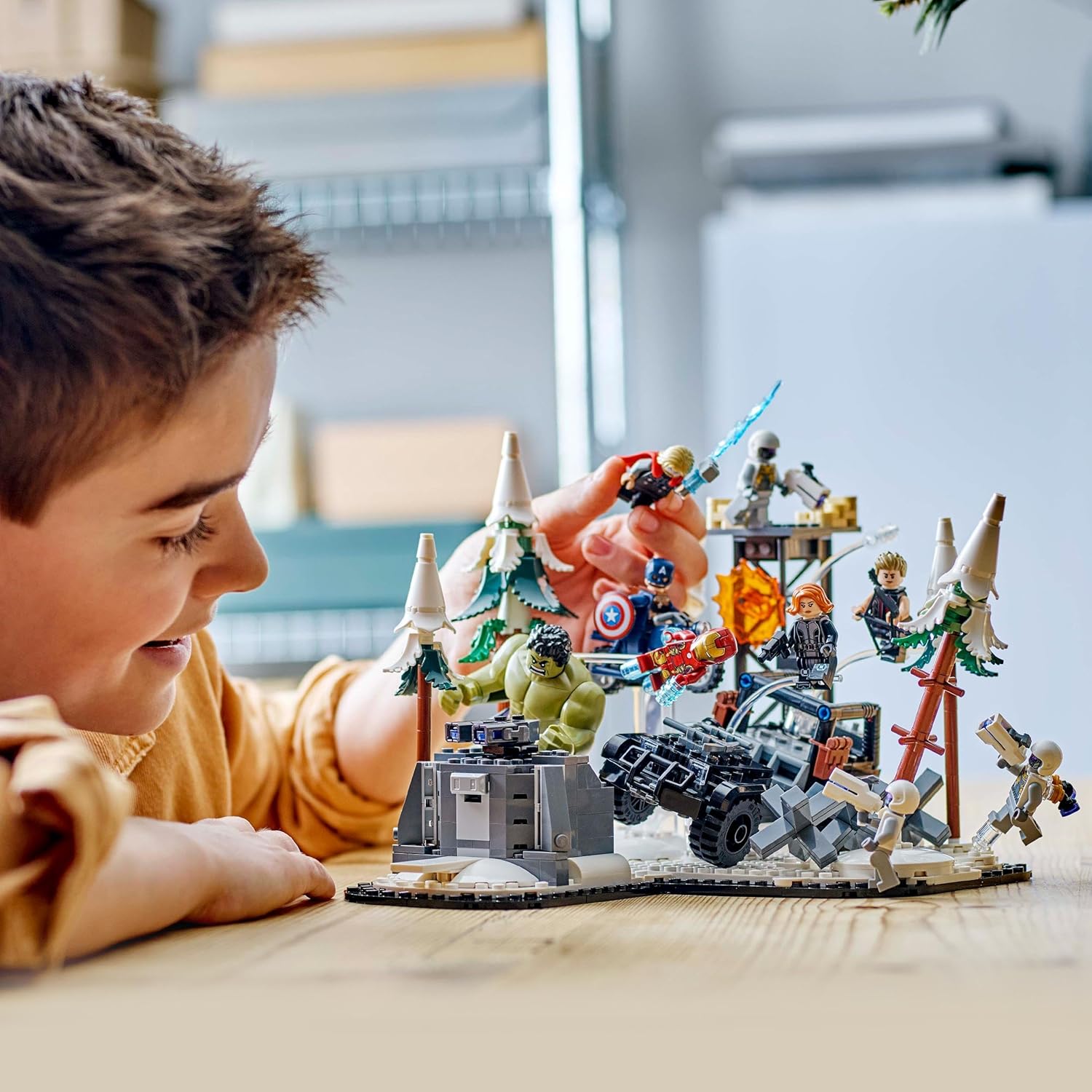 LEGO Marvel The Avengers Assemble: Age of Ultron - 613-Piece Buildable Super Hero Playset for Ages 10+ 3