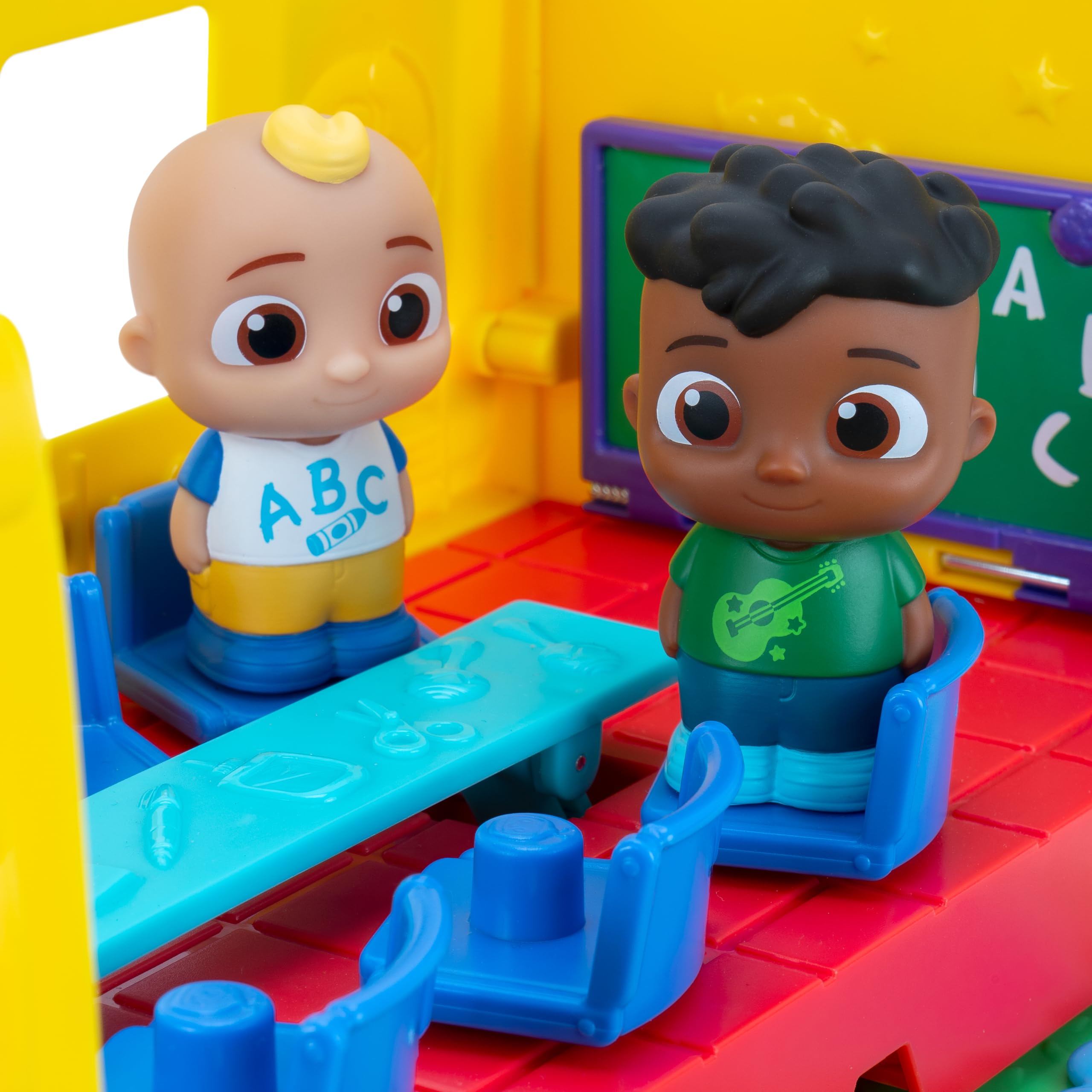 CoComelon Transforming School Time Bus - Lights, Sounds & 3 Songs - 2-in-1 Playset 7