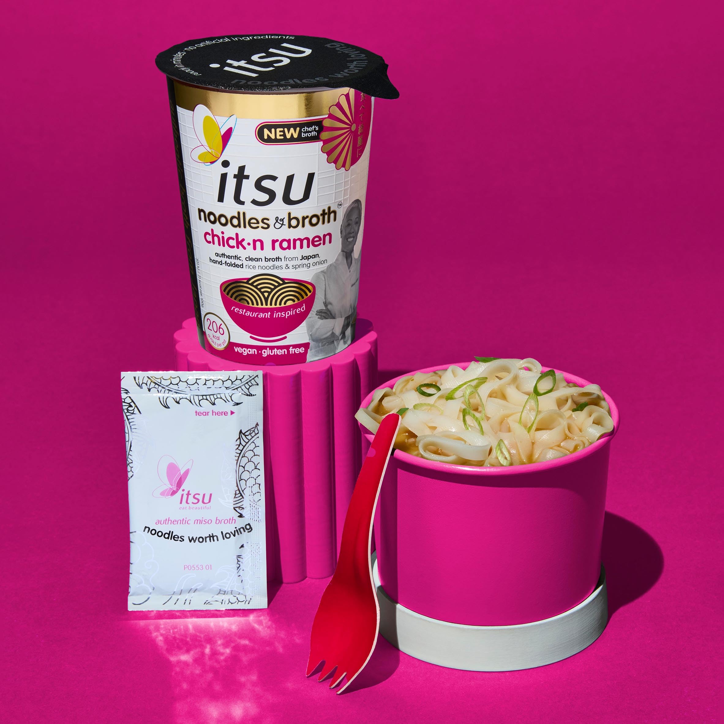 Itsu Chickn Ramen Instant Noodles & Broth Pot 64g - Pack of 6 | Gluten Free | Vegan | Quick-to-Make Snack 6