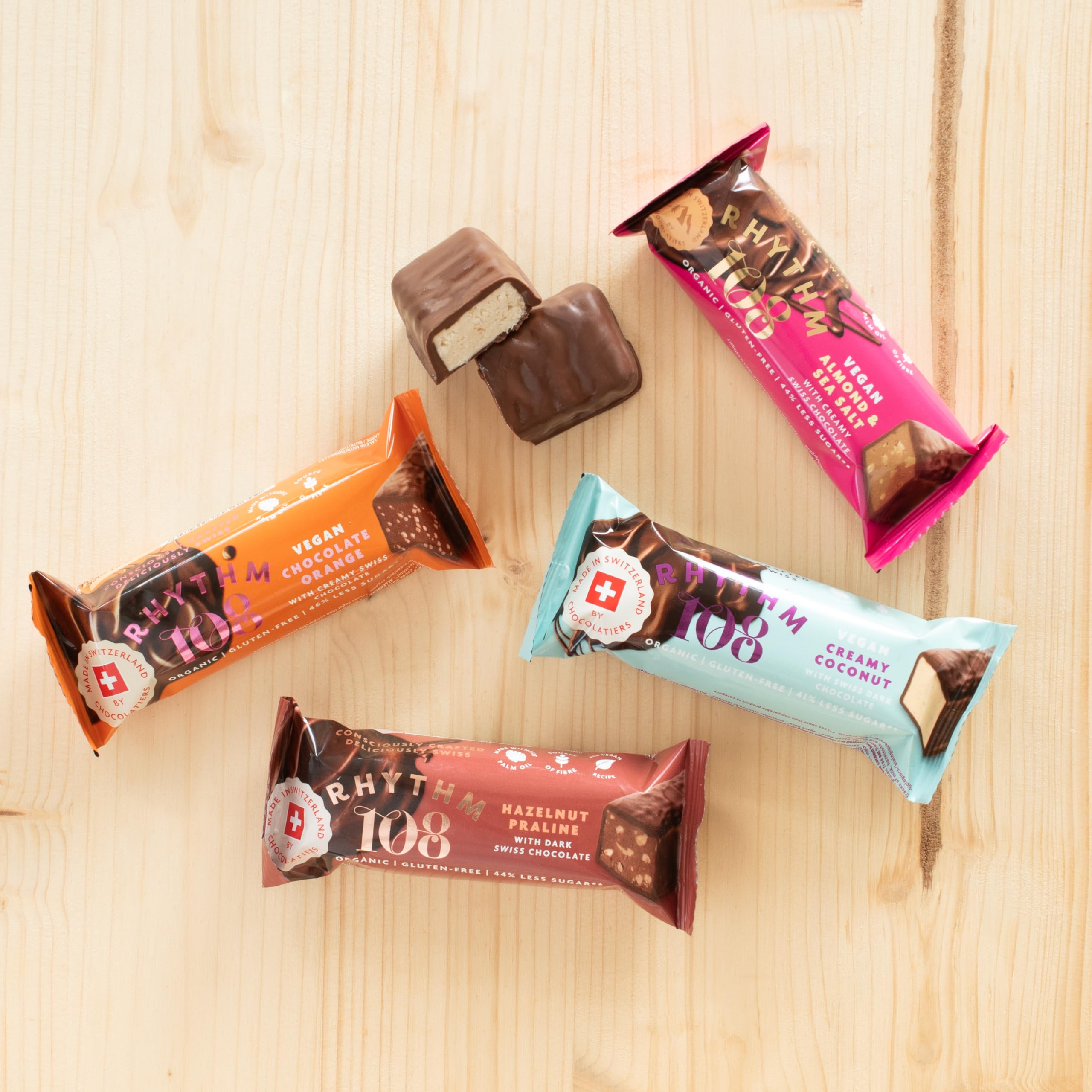 Rhythm 108 - Swiss Vegan Creamy Coconut Bar with Dark Chocolate (15 x 33g)