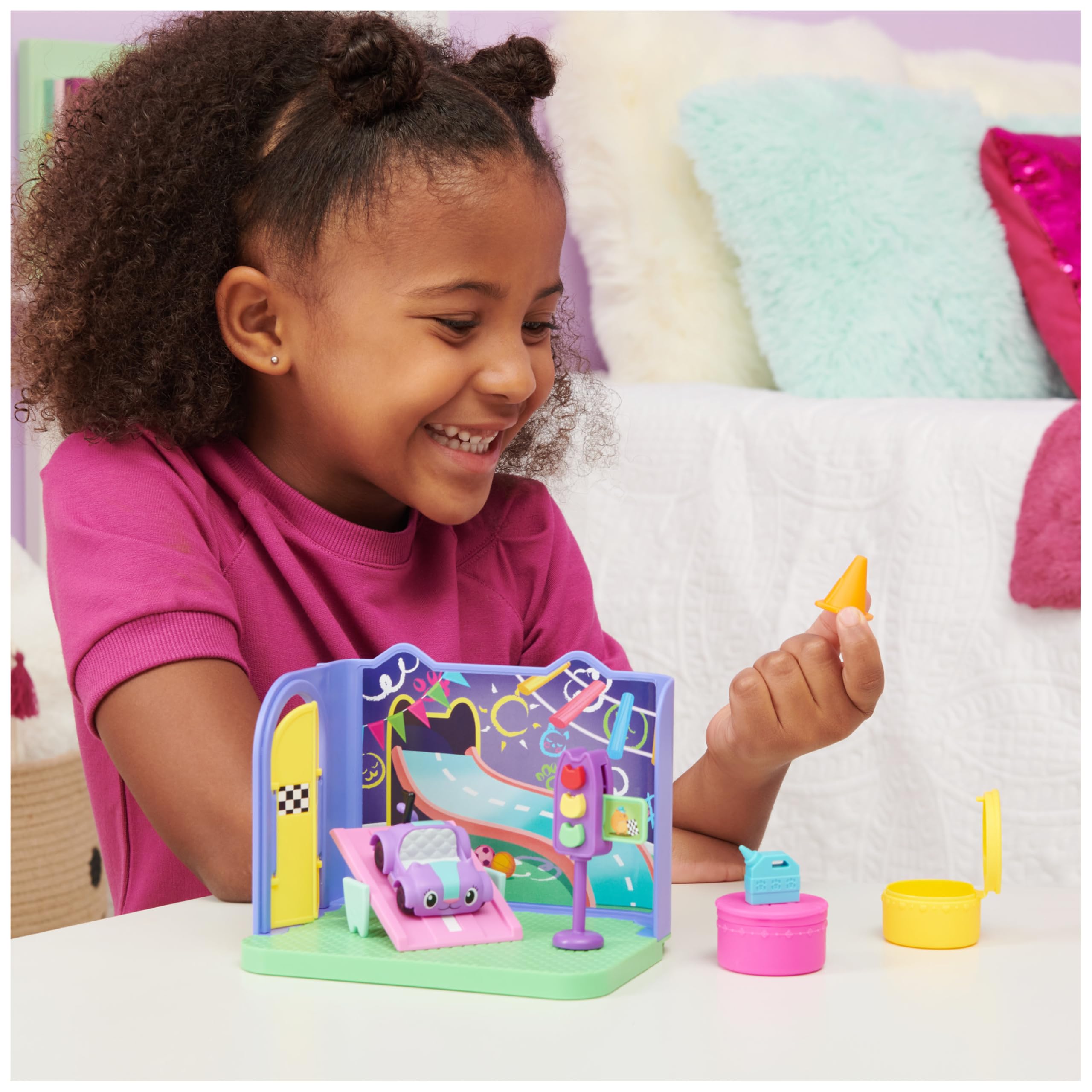 Gabby’s Dollhouse Carlita Purr-ific Play Room - Playset with Toy Car & Accessories for Ages 3+ 5