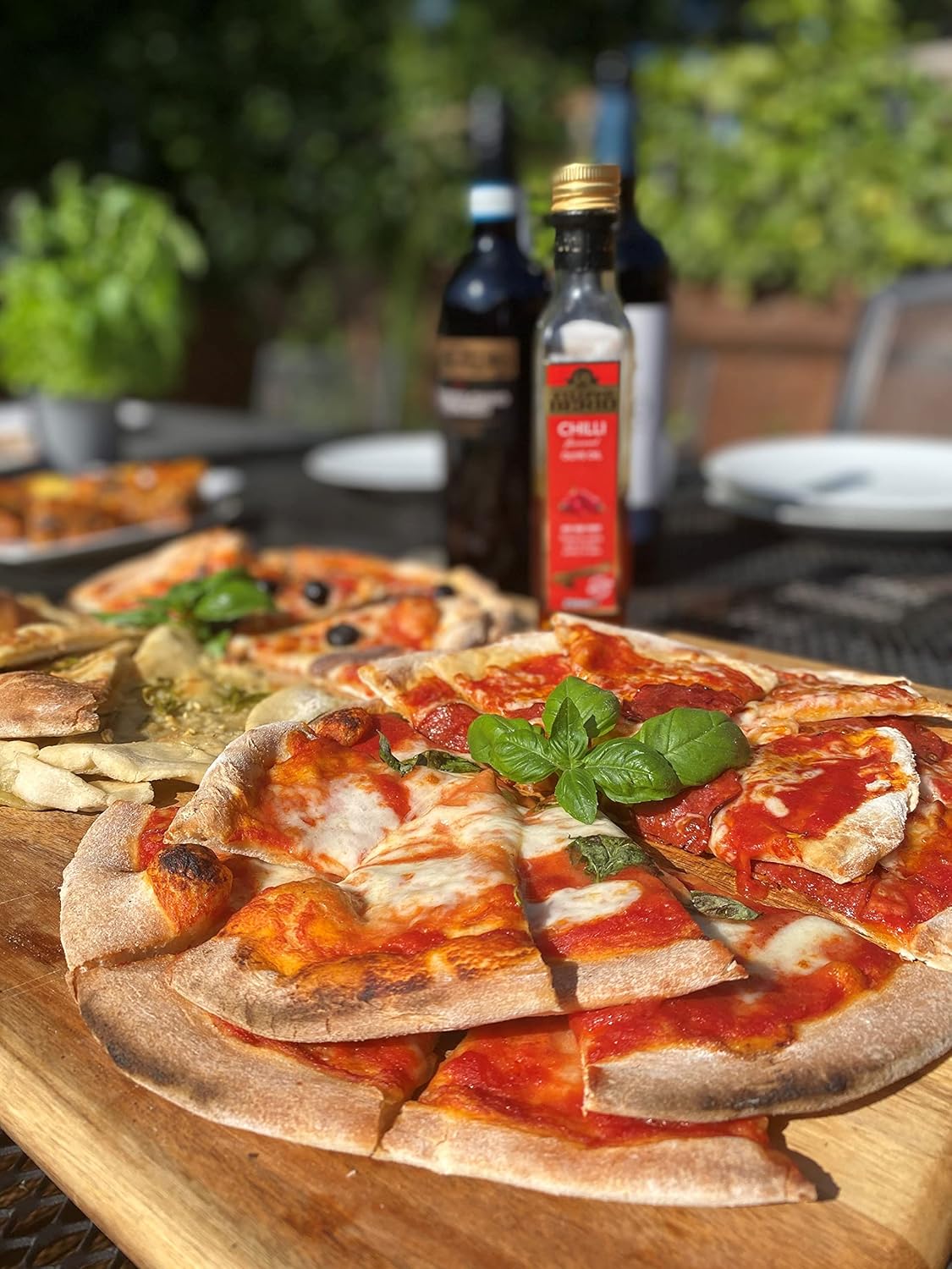 Filippo Berio Chilli Flavoured Extra Virgin Olive Oil 250 ml 3