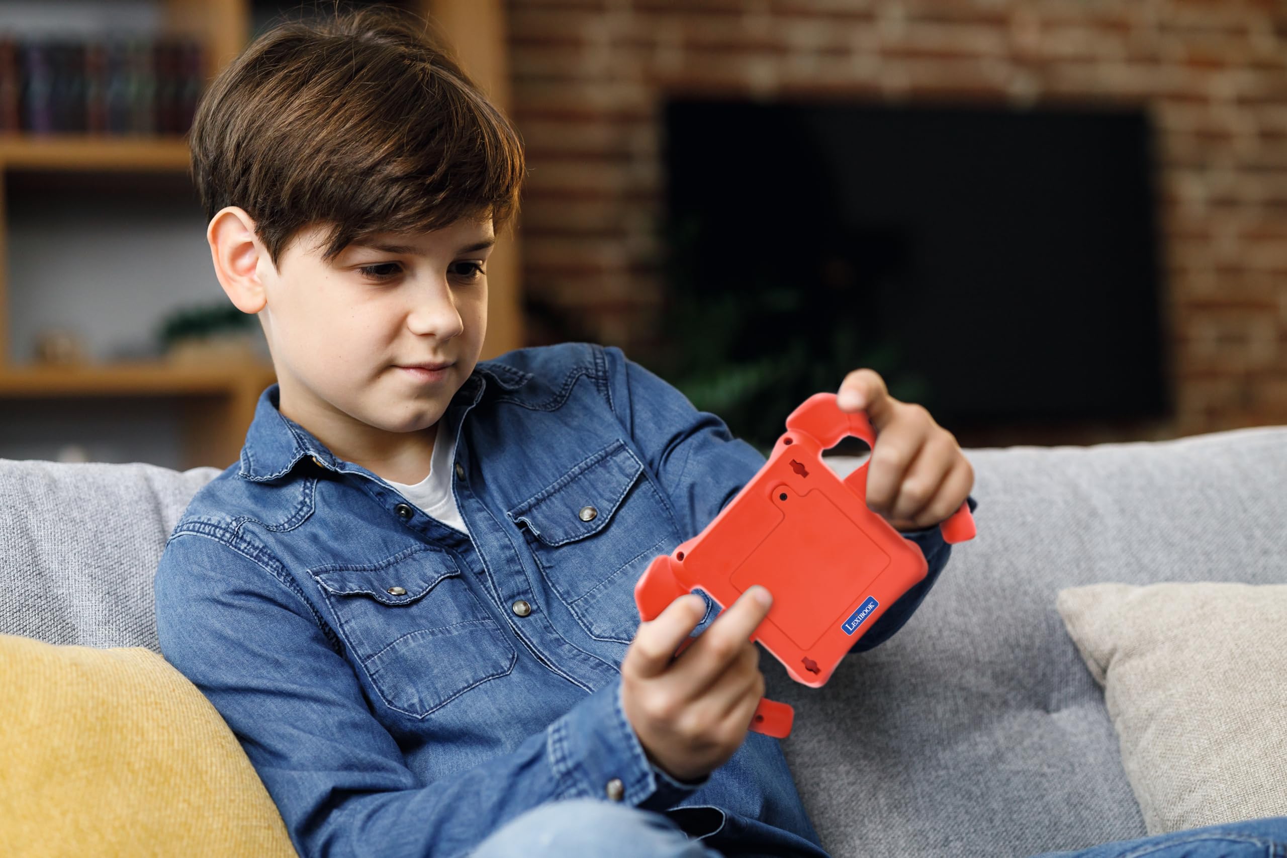 Lexibook JL3150 Cyber Arcade Motion Console - 30 Racing, Action & Puzzle Games - Red 6