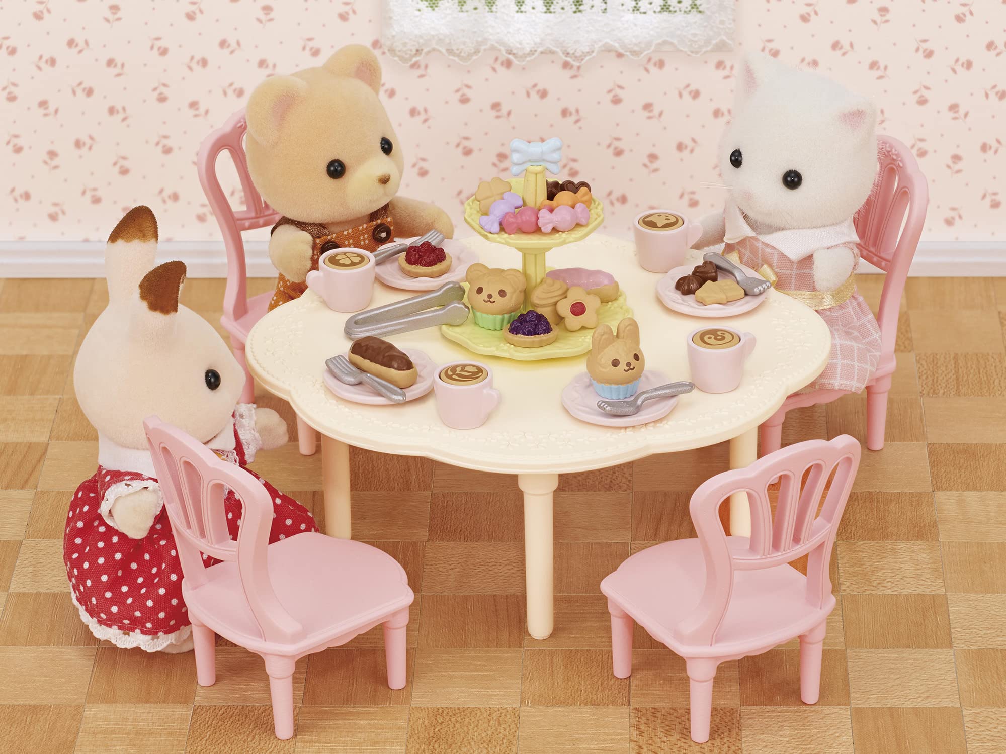 Sylvanian Families Sweets Party Set 5742 - 30-Piece Dollhouse Playset for Ages 3+ 5