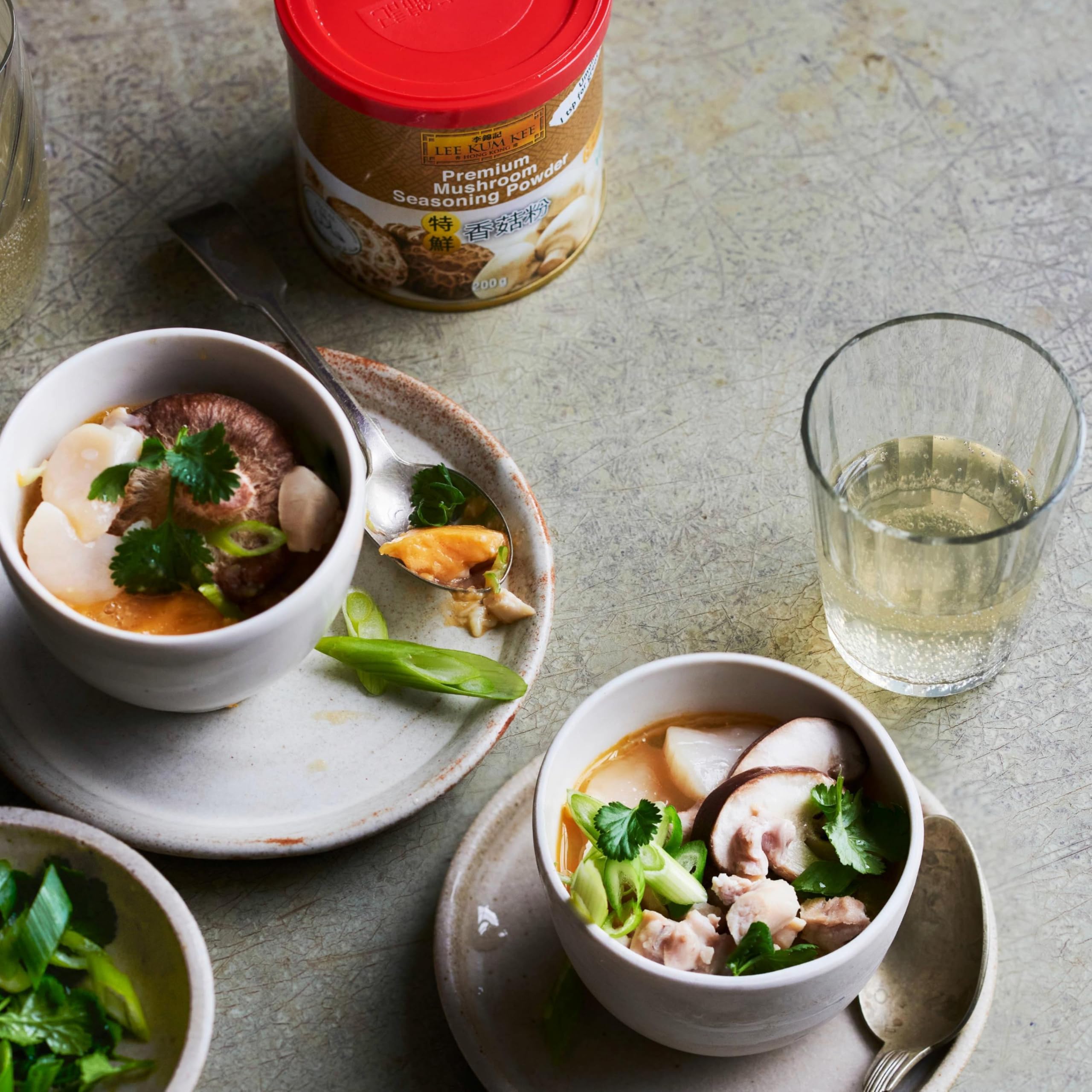 Lee Kum Kee - Premium Mushroom Seasoning Powder 200g 6