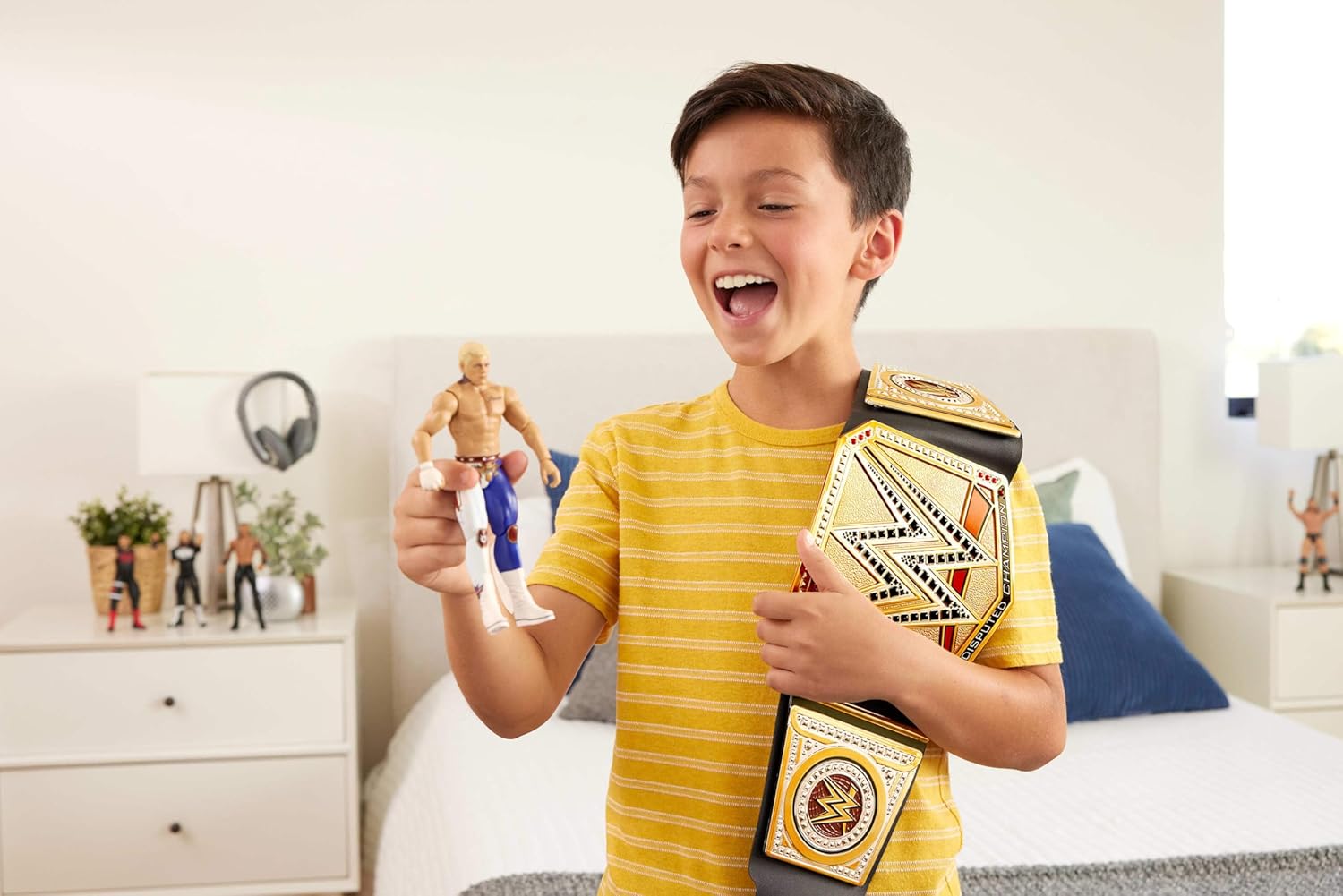 Mattel WWE Championship Title - Undisputed WWE Universal Championship Role-Play for Kids 6+ 3