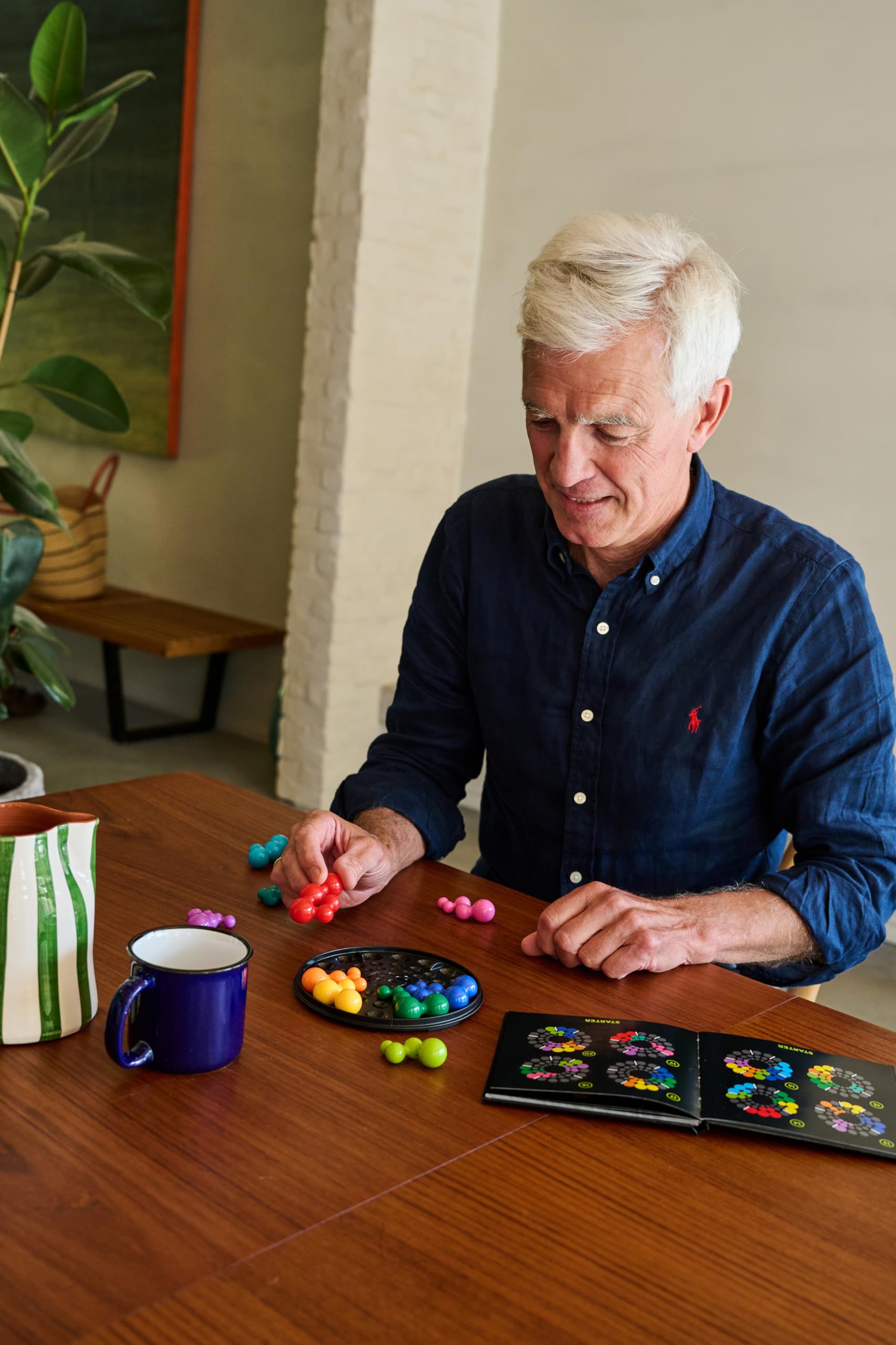 SmartGames IQ Circle Deluxe - 120 Challenges Puzzle Game for Adults 6