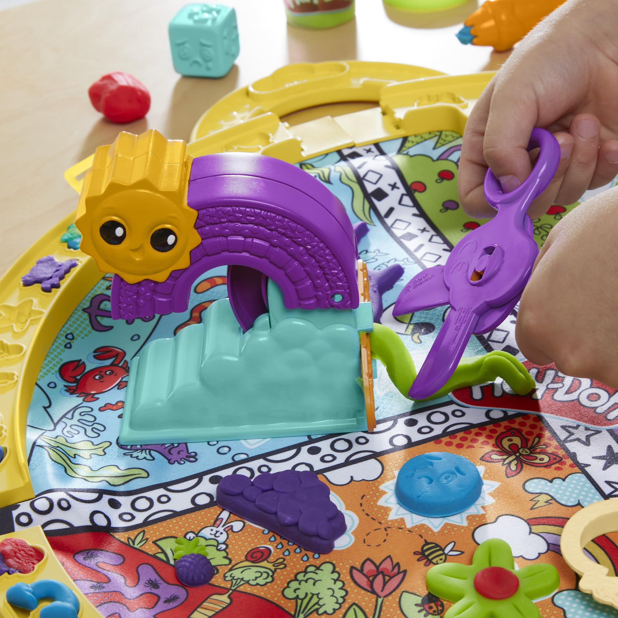Play-Doh Fold and Go Spielmatten-Starter-Spielset – Kreatives Kunst- und Bastelspielzeug für Kinder ab 3 Jahren 6