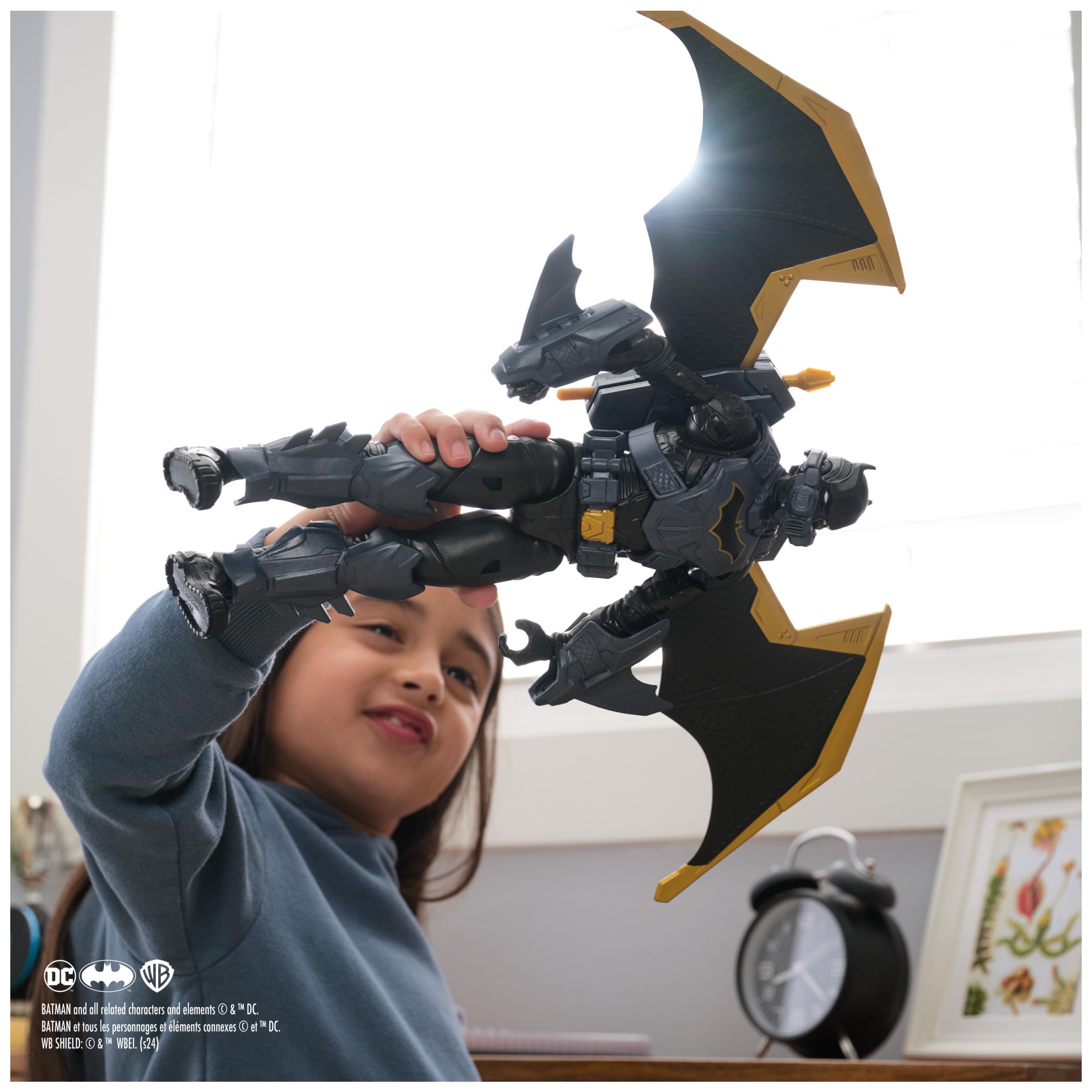 Night Sky Batman Action Figure - 30cm with Expandable Wings & 17 Points of Articulation 9