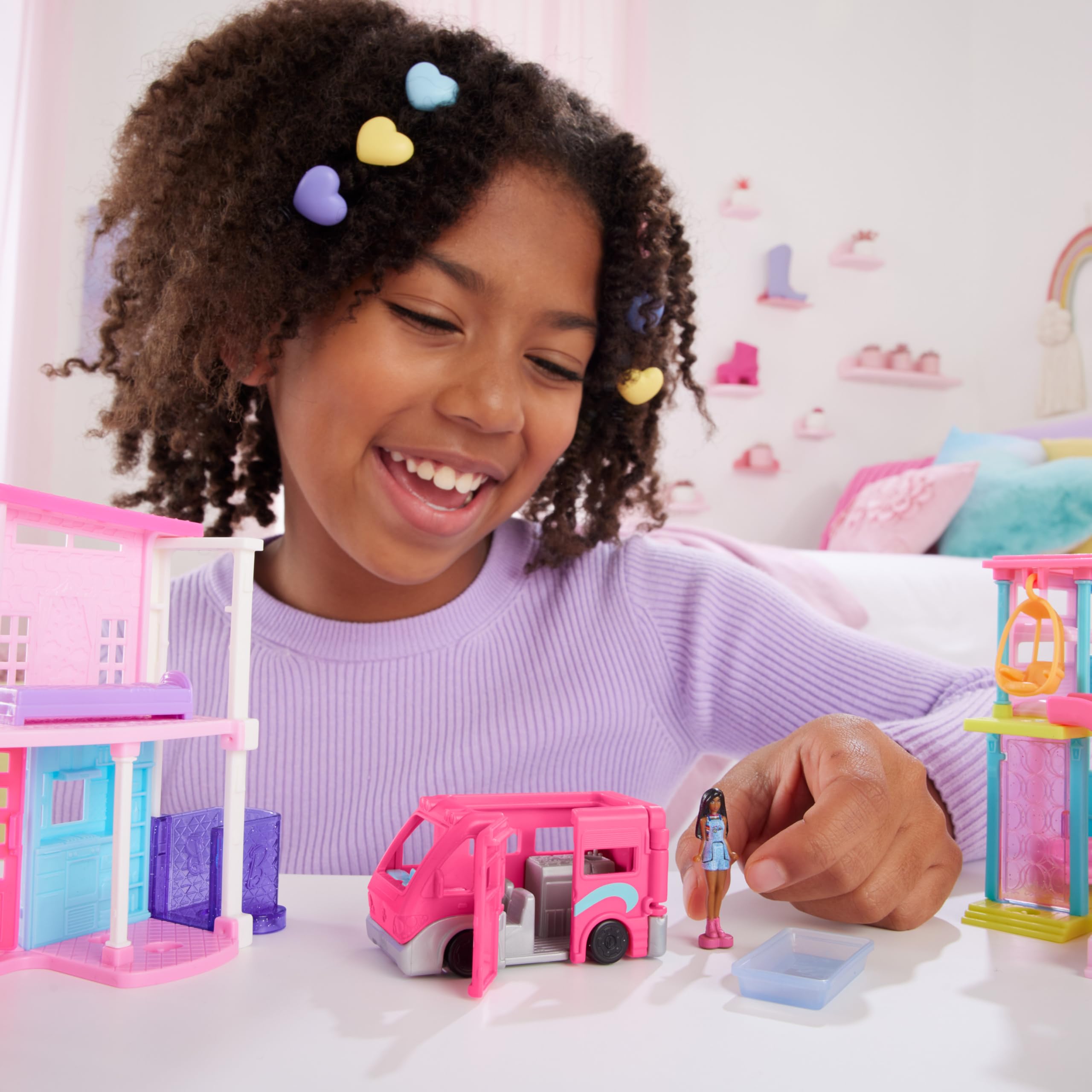 Mini BarbieLand 4-Pack Doll & Vehicle Playset - Color-Change Vehicles with 1.5-inch Dolls for Ages 4+ 8
